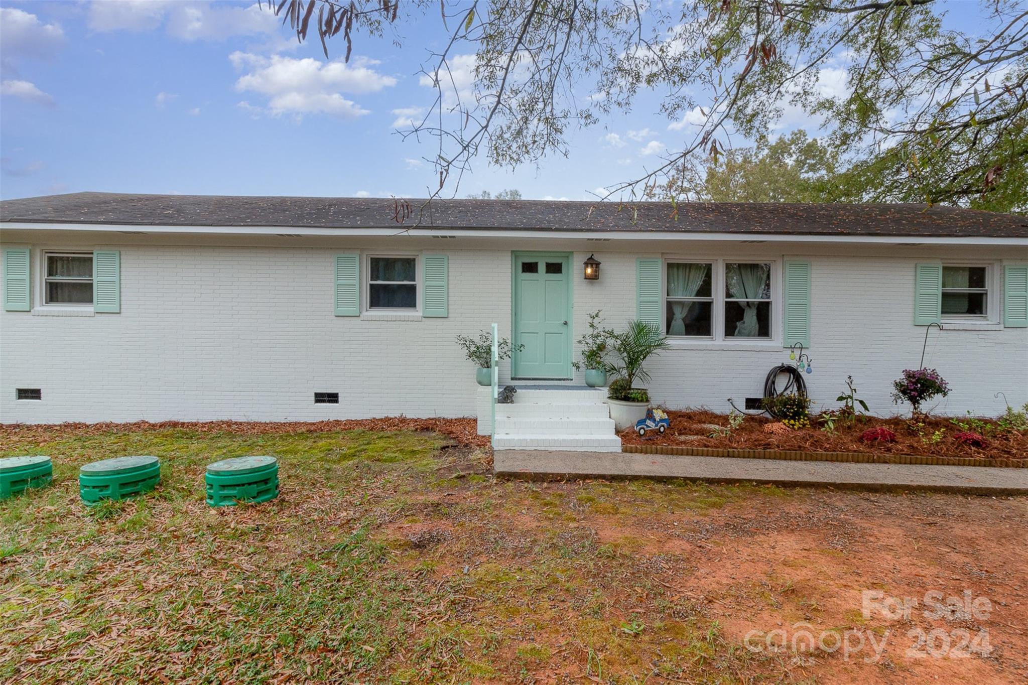 6908 Oakland Avenue Property Photo 6