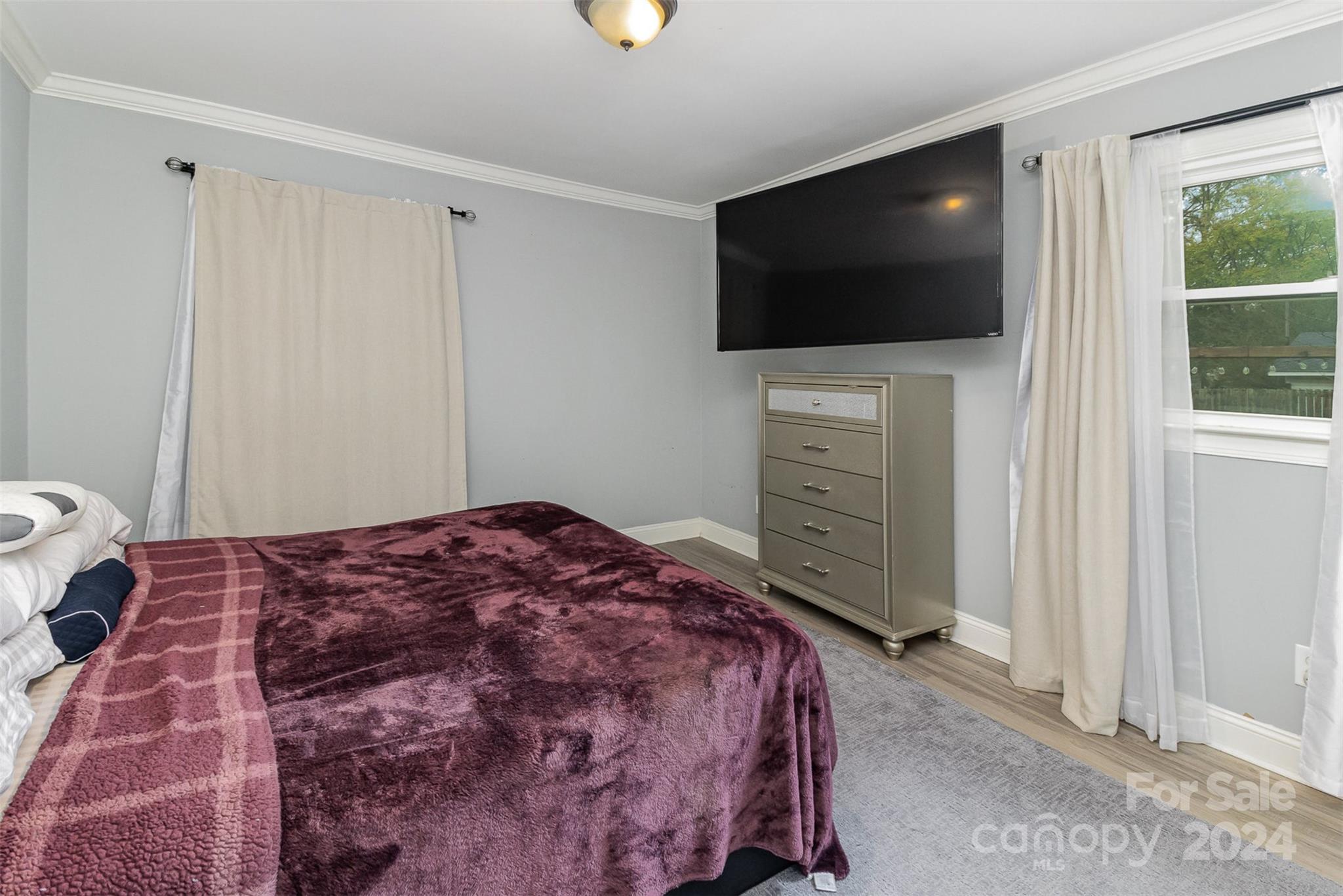 6908 Oakland Avenue Property Photo 11