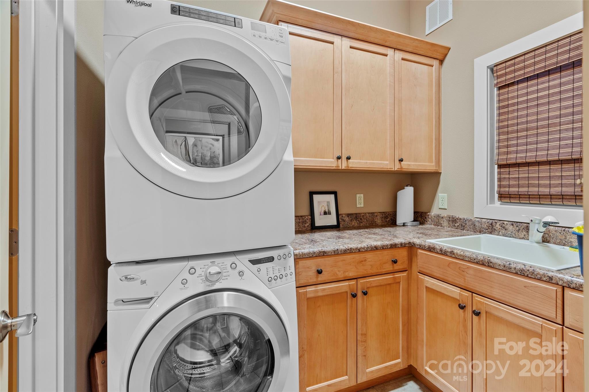 4 Chimney Crest Drive J Property Photo 25