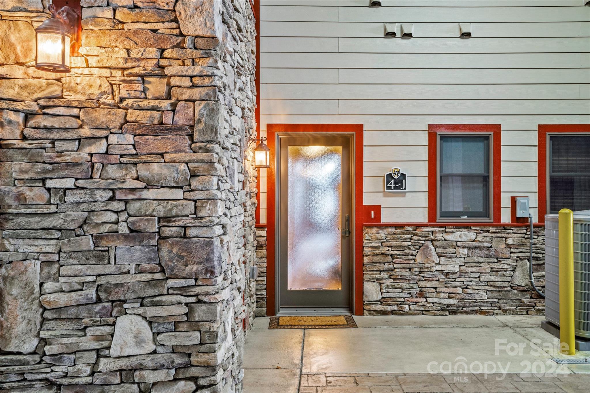 4 Chimney Crest Drive J Property Photo 43