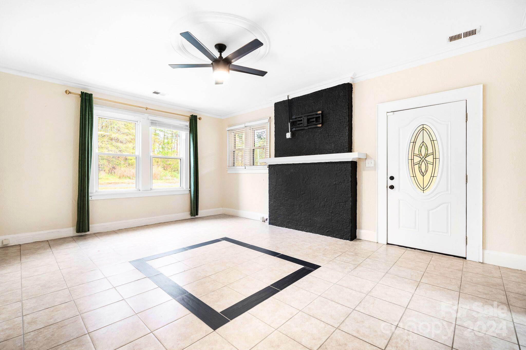 3635 Tryon Courthouse Road Property Photo 7