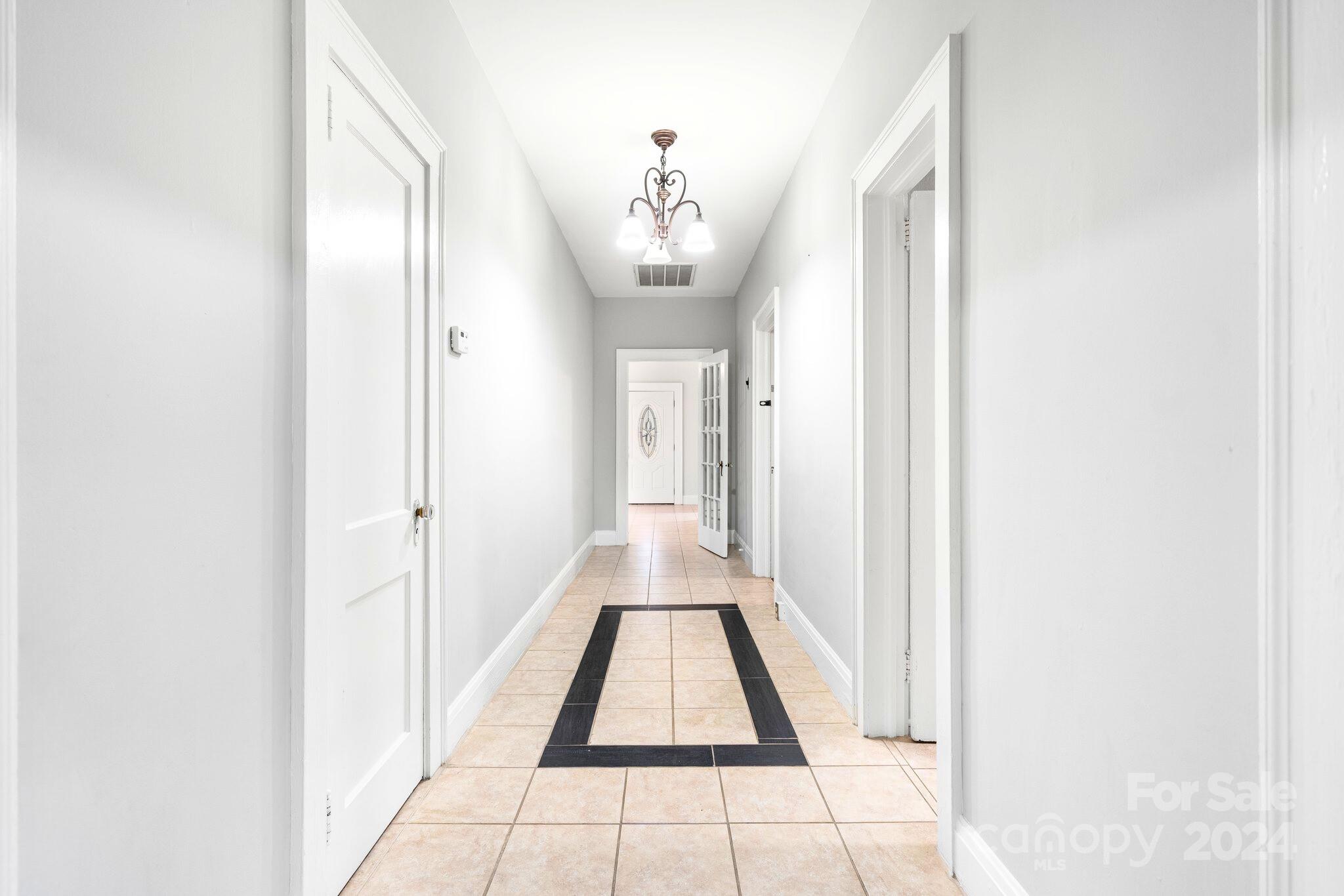 3635 Tryon Courthouse Road Property Photo 10
