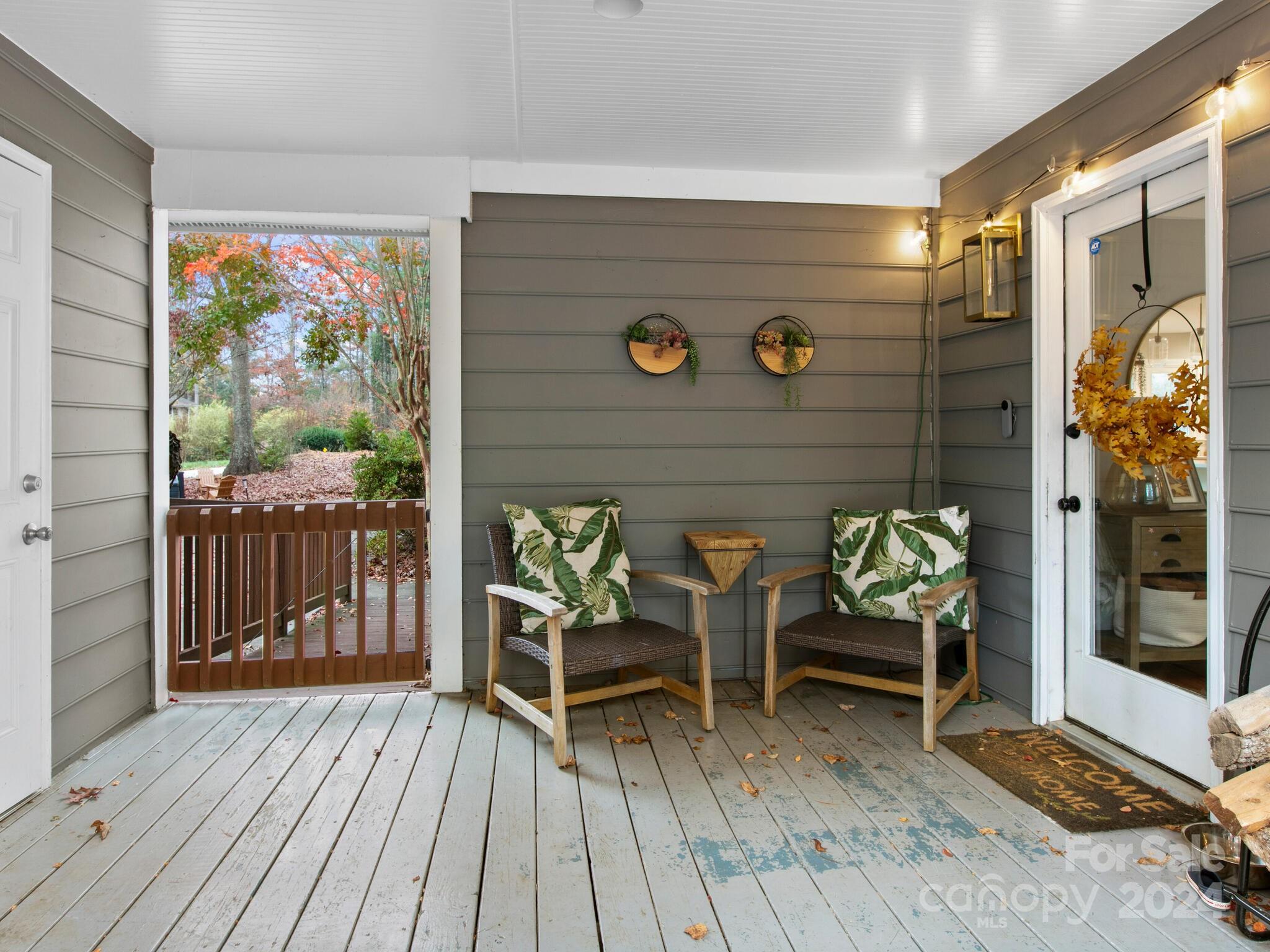 3 White Rock Court Property Photo 4