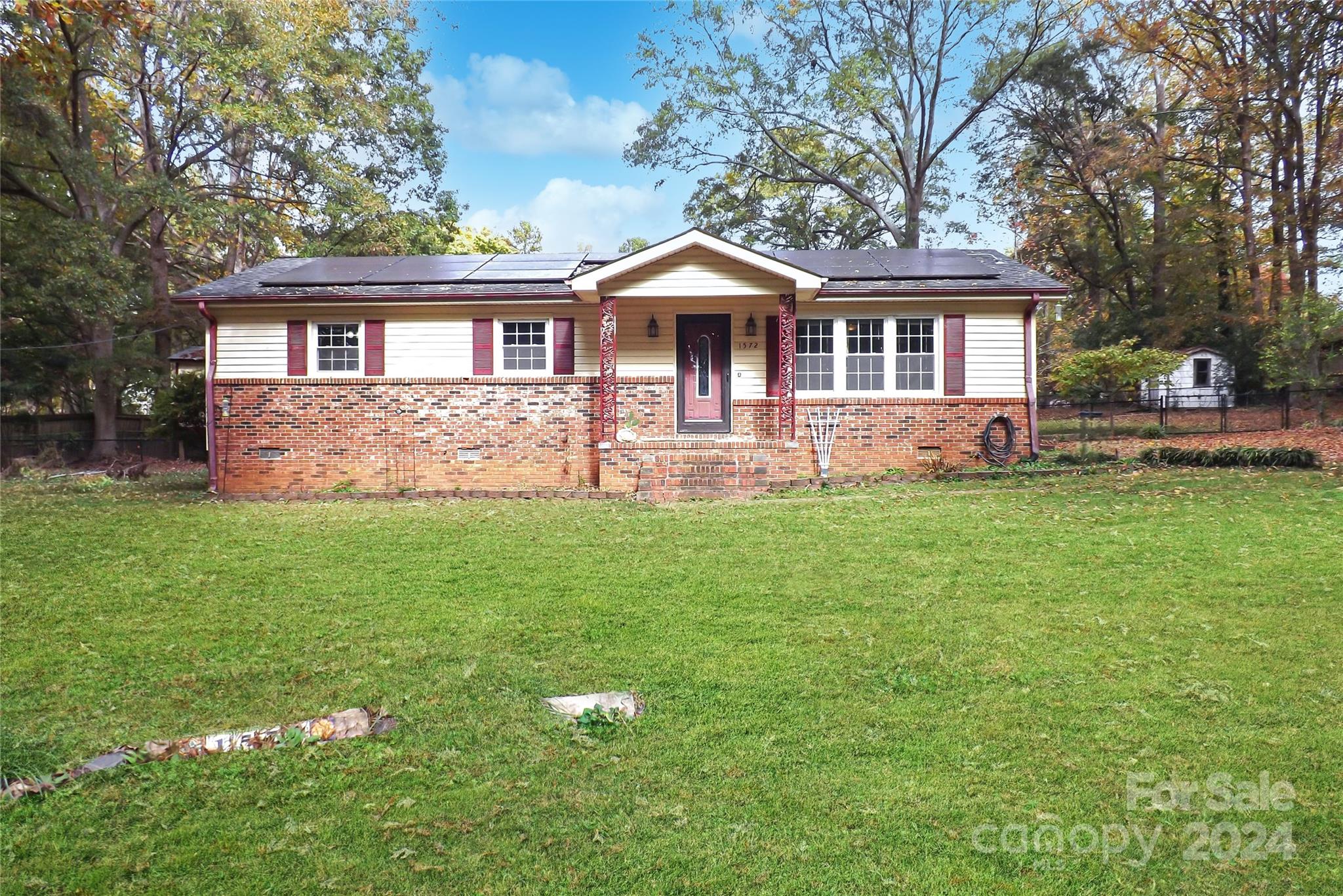 1572 W Lakewood Drive 19 Property Photo 1