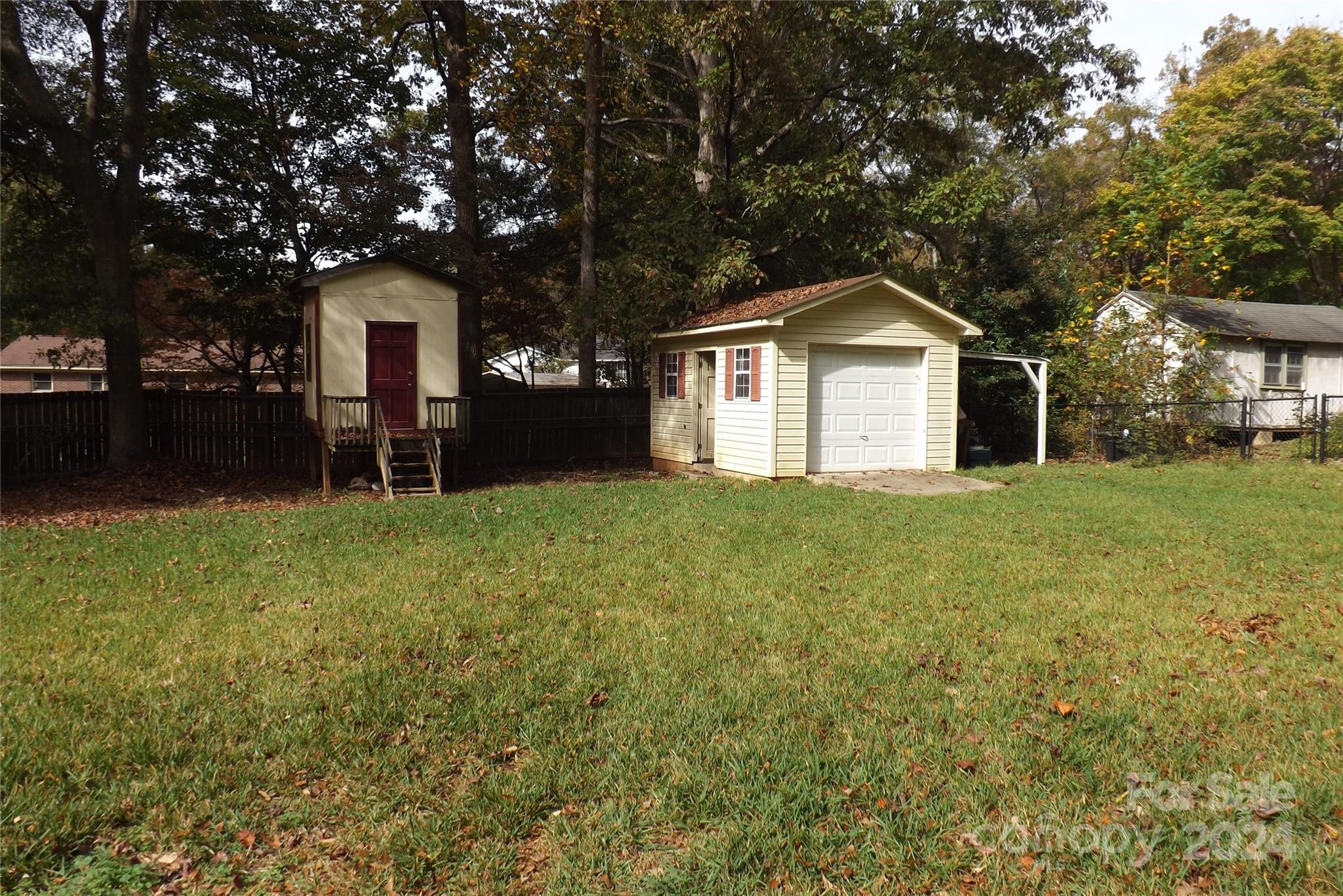 1572 W Lakewood Drive 19 Property Photo 4