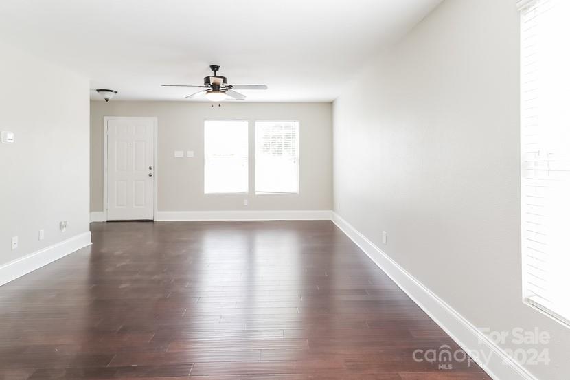 612 Carybrook Court Property Photo 4