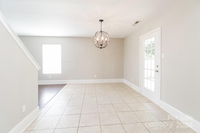 612 Carybrook Court Property Photo 5