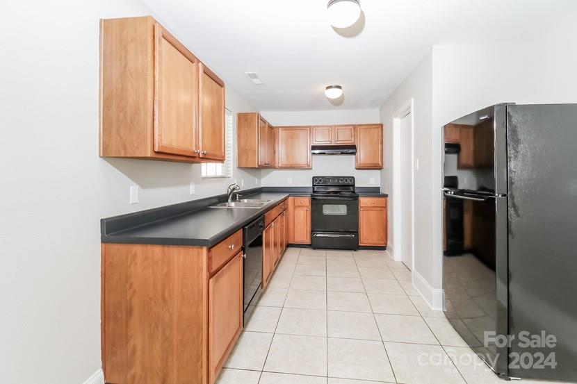 612 Carybrook Court Property Photo 6