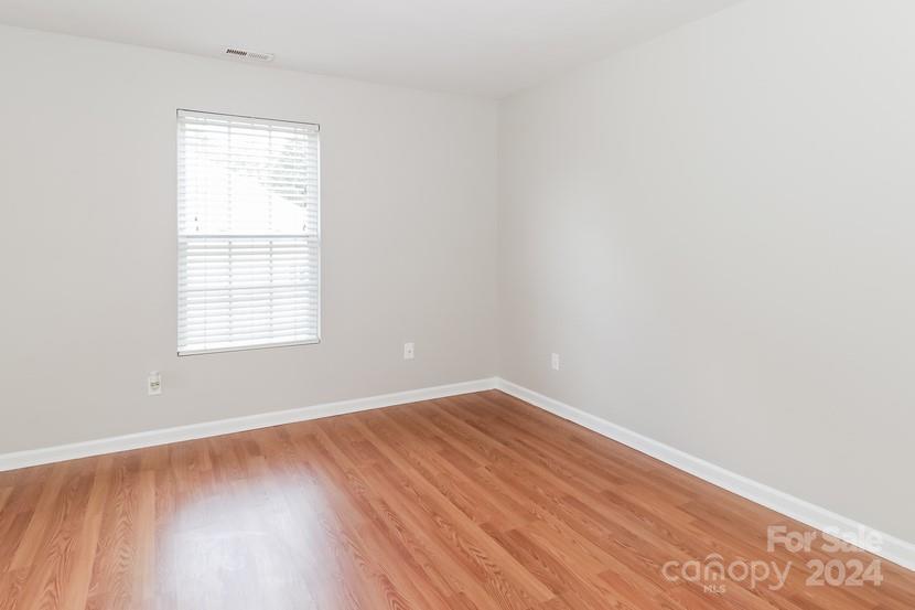 612 Carybrook Court Property Photo 10