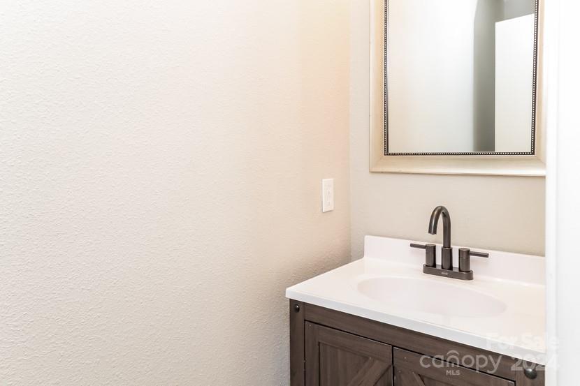 612 Carybrook Court Property Photo 13
