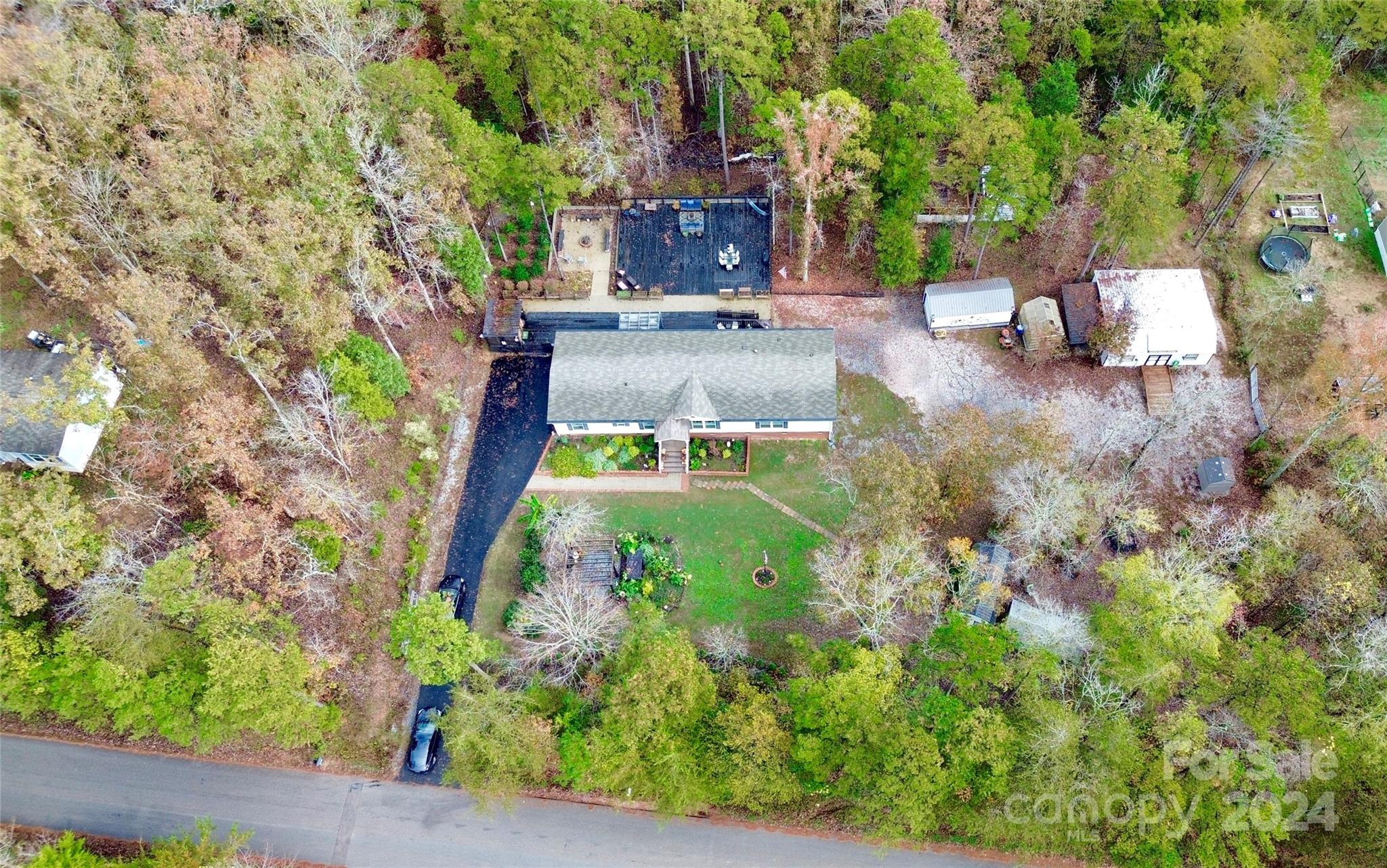2164 Mission Road Property Photo 10