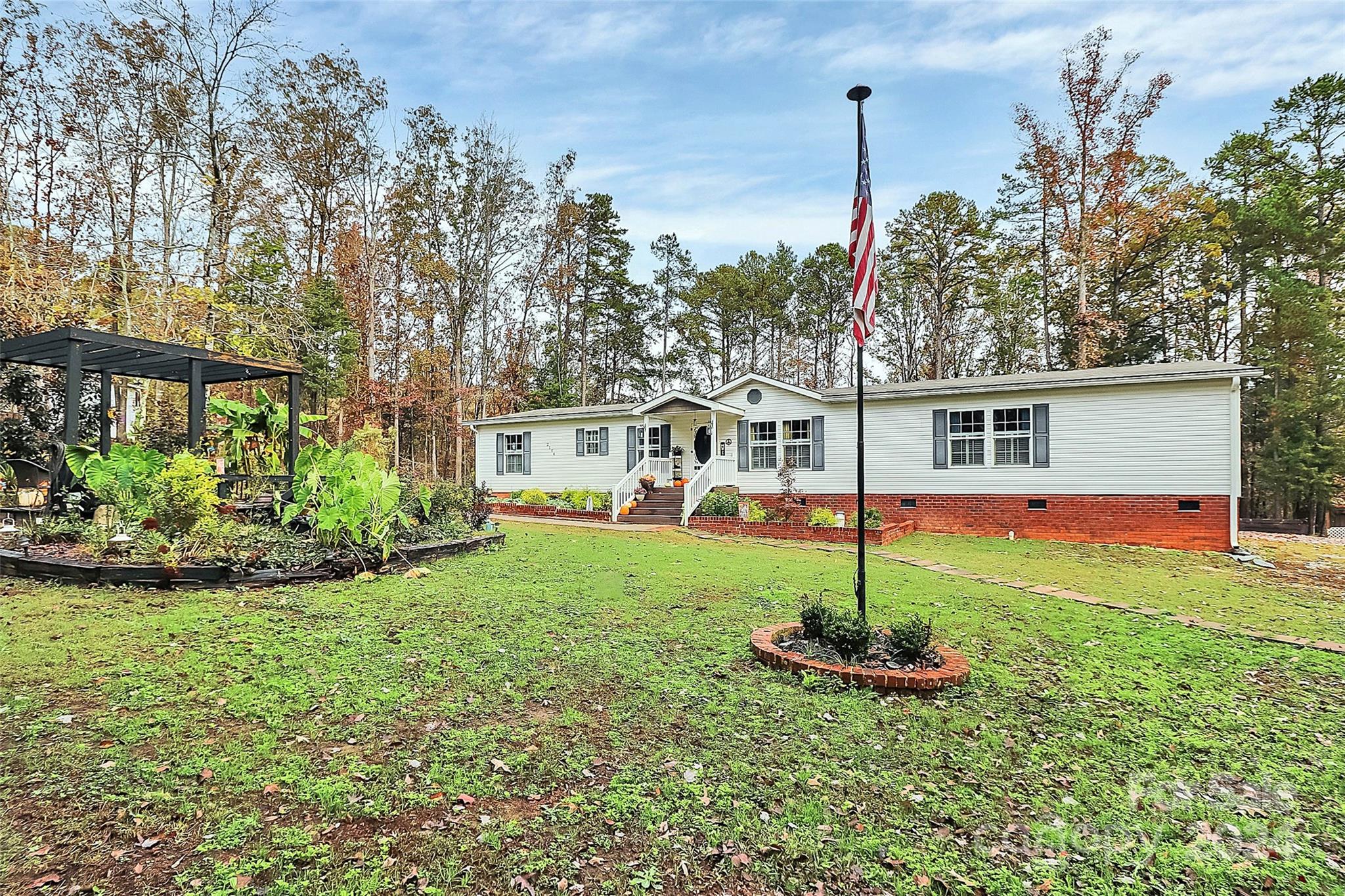 2164 Mission Road Property Photo 15