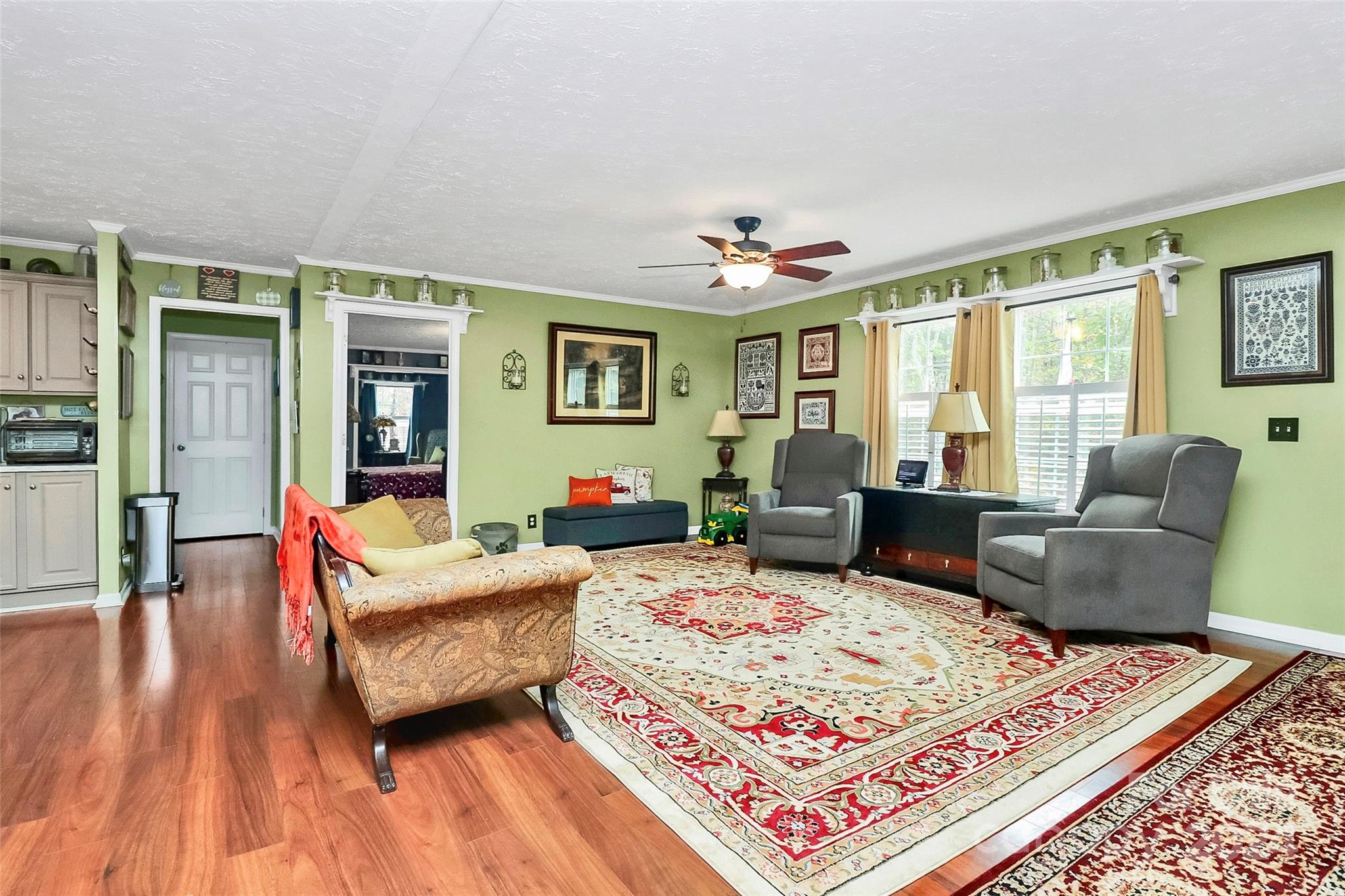 2164 Mission Road Property Photo 33