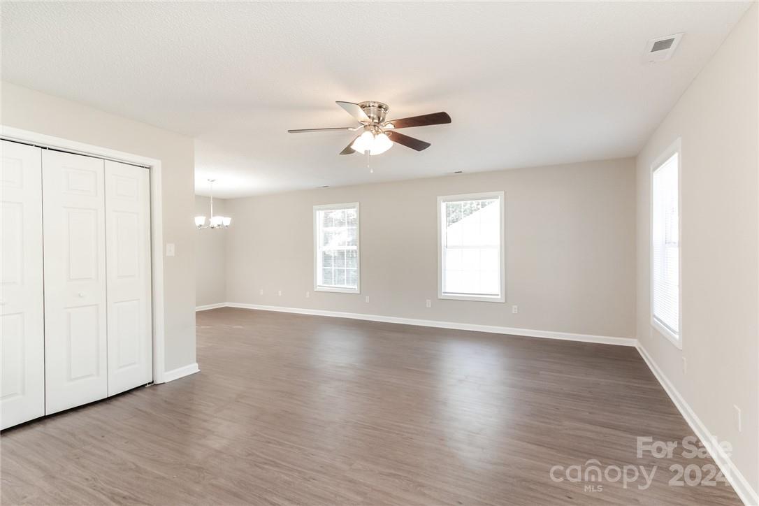 714 Knots Landing Property Photo 4