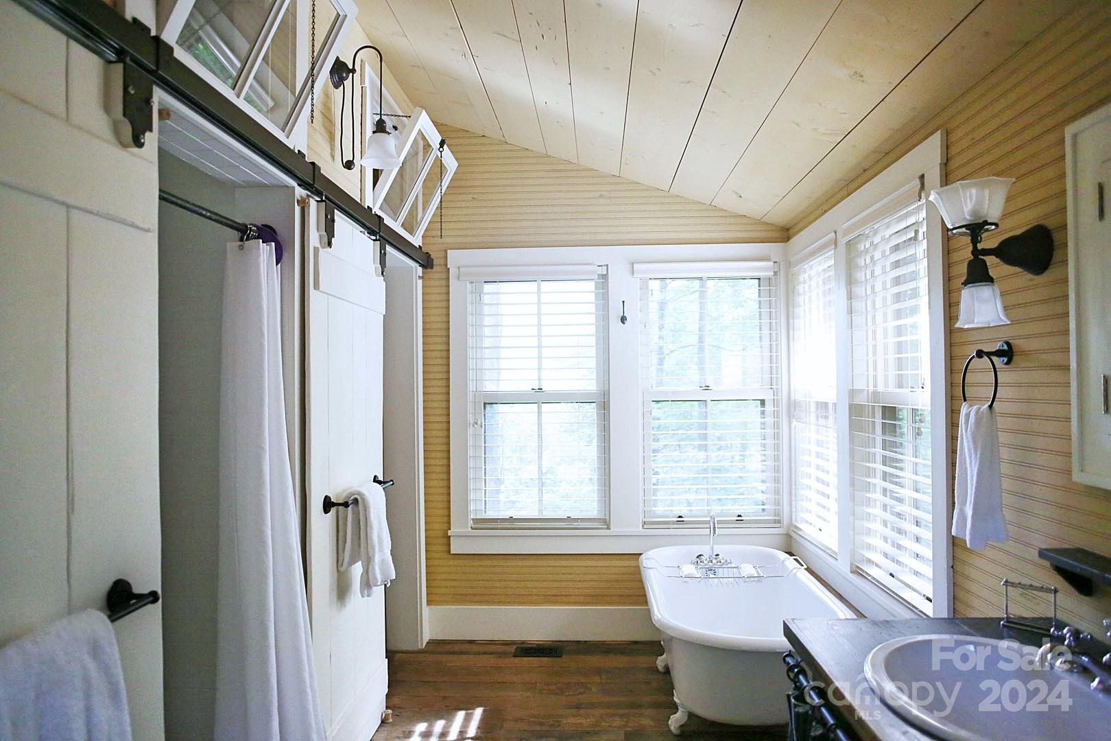 139 (#18) Boarding House Way 115 Property Photo 10