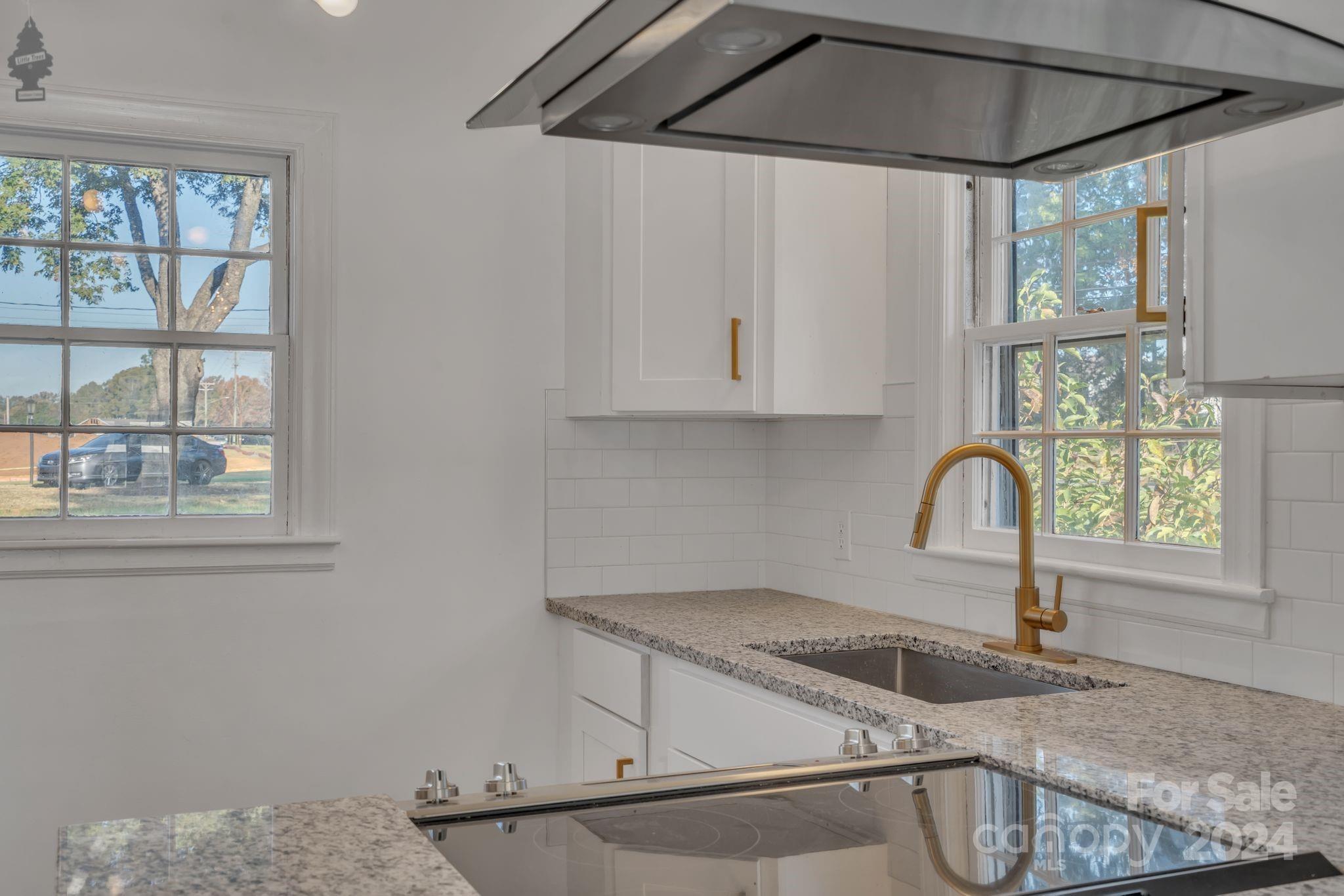 4315 Gibbon Road Property Photo 6