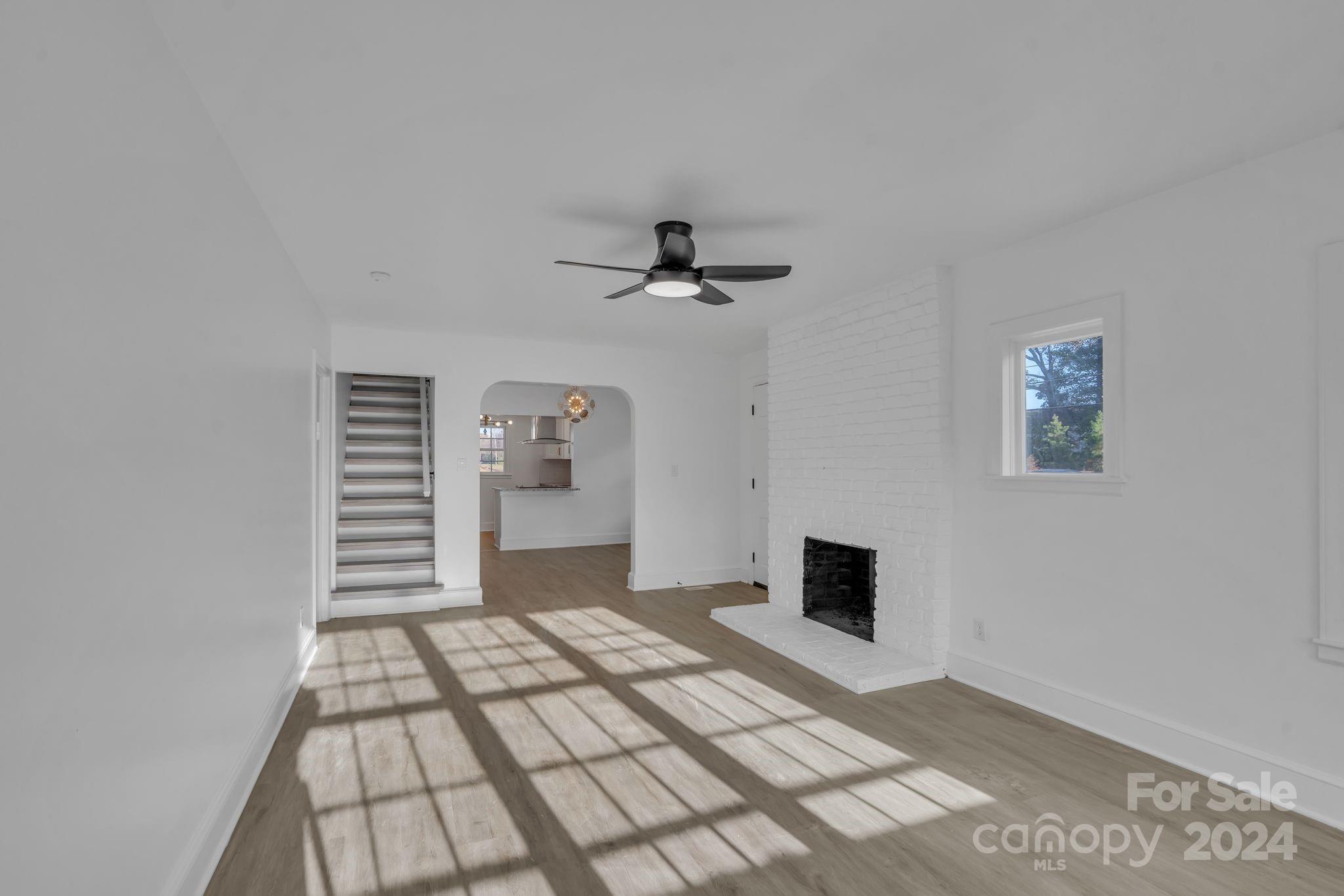 4315 Gibbon Road Property Photo 10