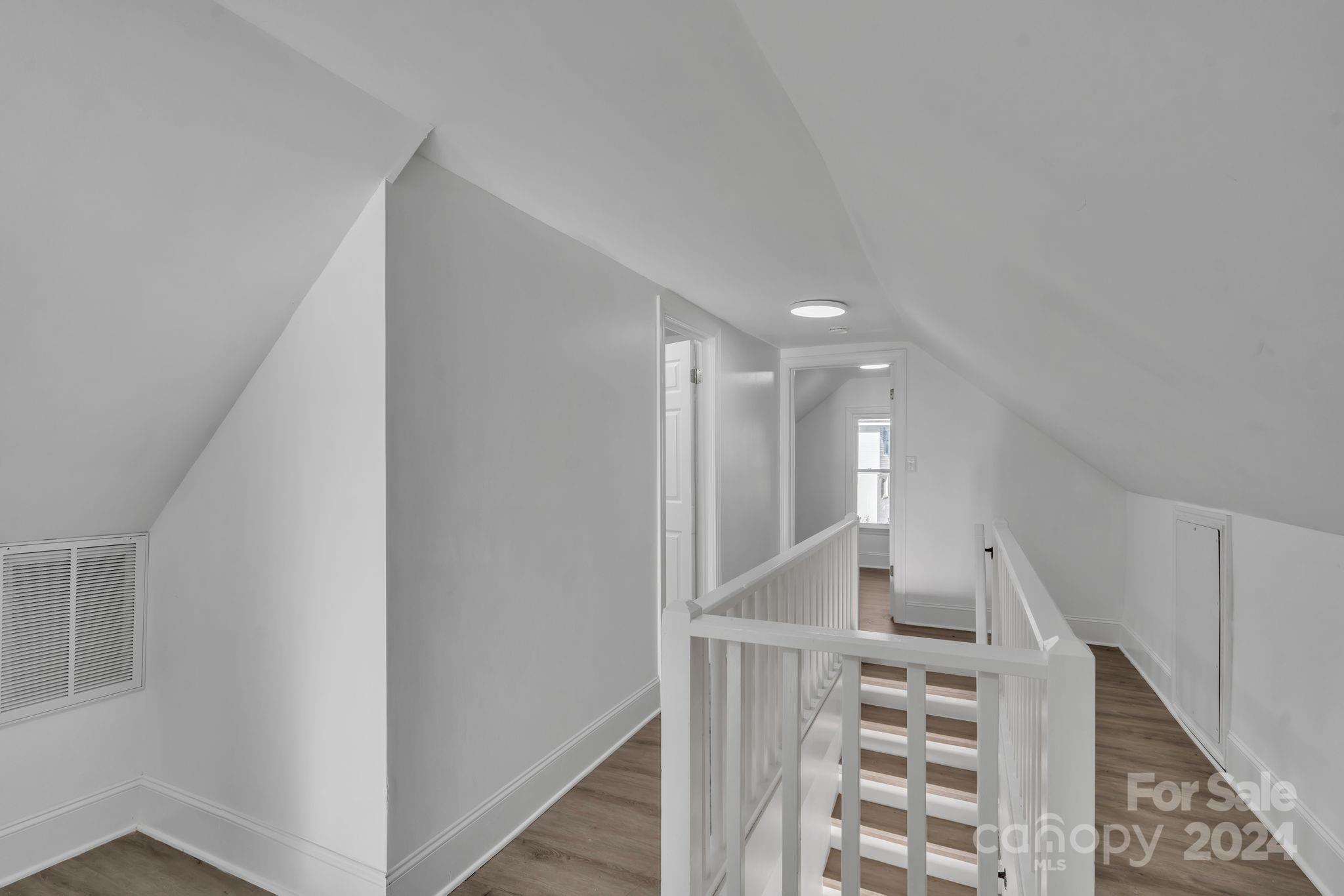 4315 Gibbon Road Property Photo 13