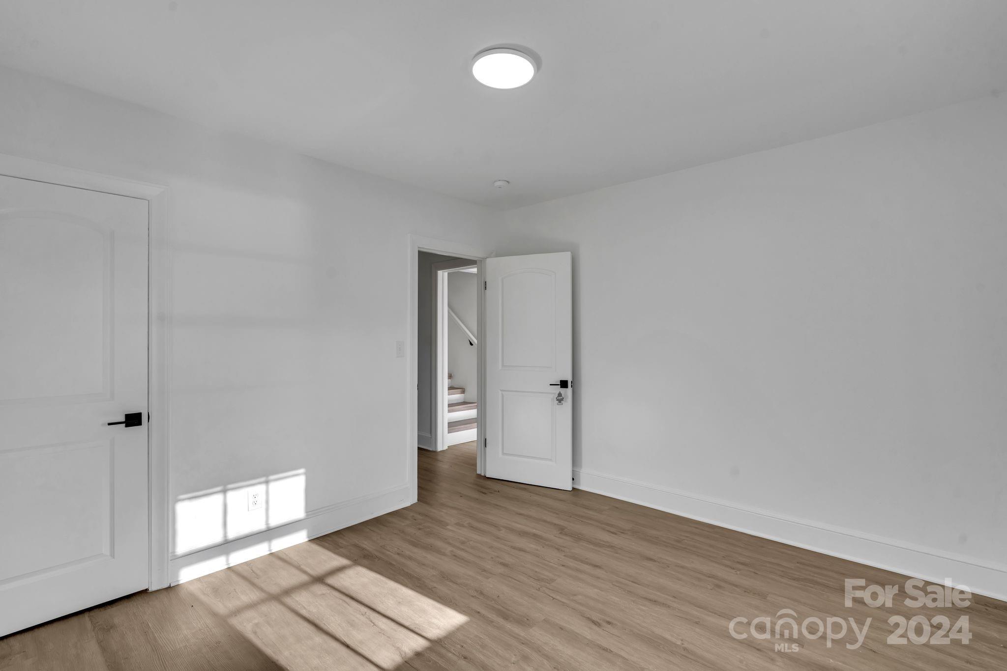 4315 Gibbon Road Property Photo 14