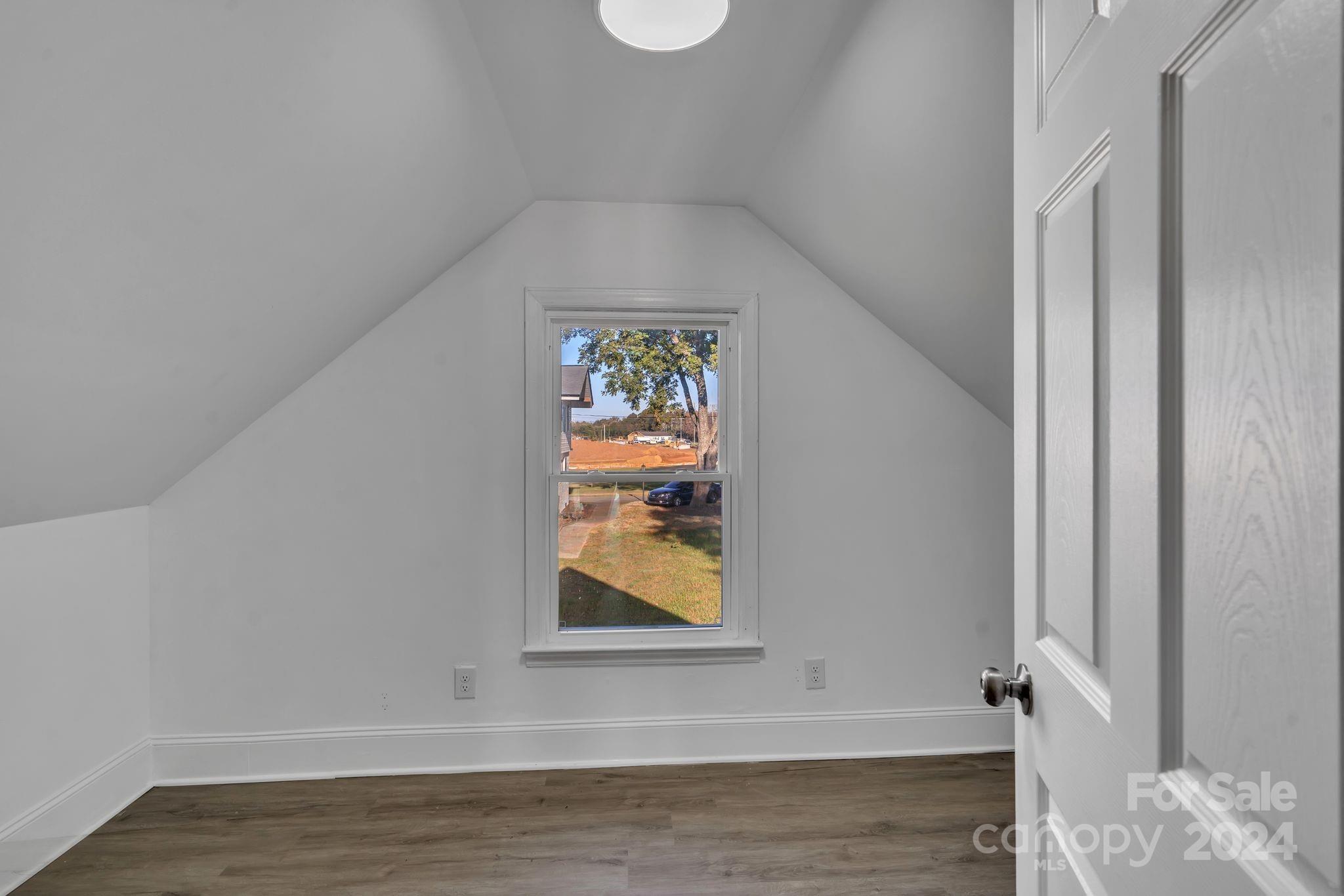 4315 Gibbon Road Property Photo 25