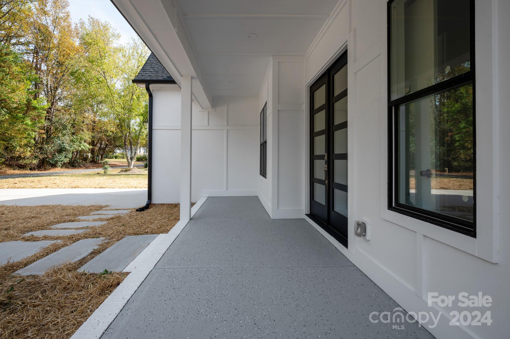 9000 Boyd Drive Property Photo 2