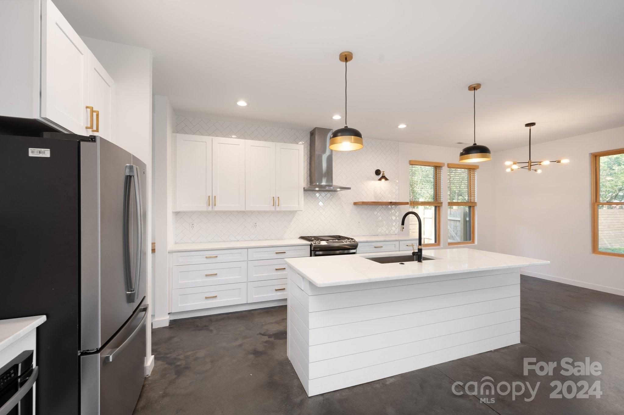 41 Pennsylvania Avenue Property Photo 3