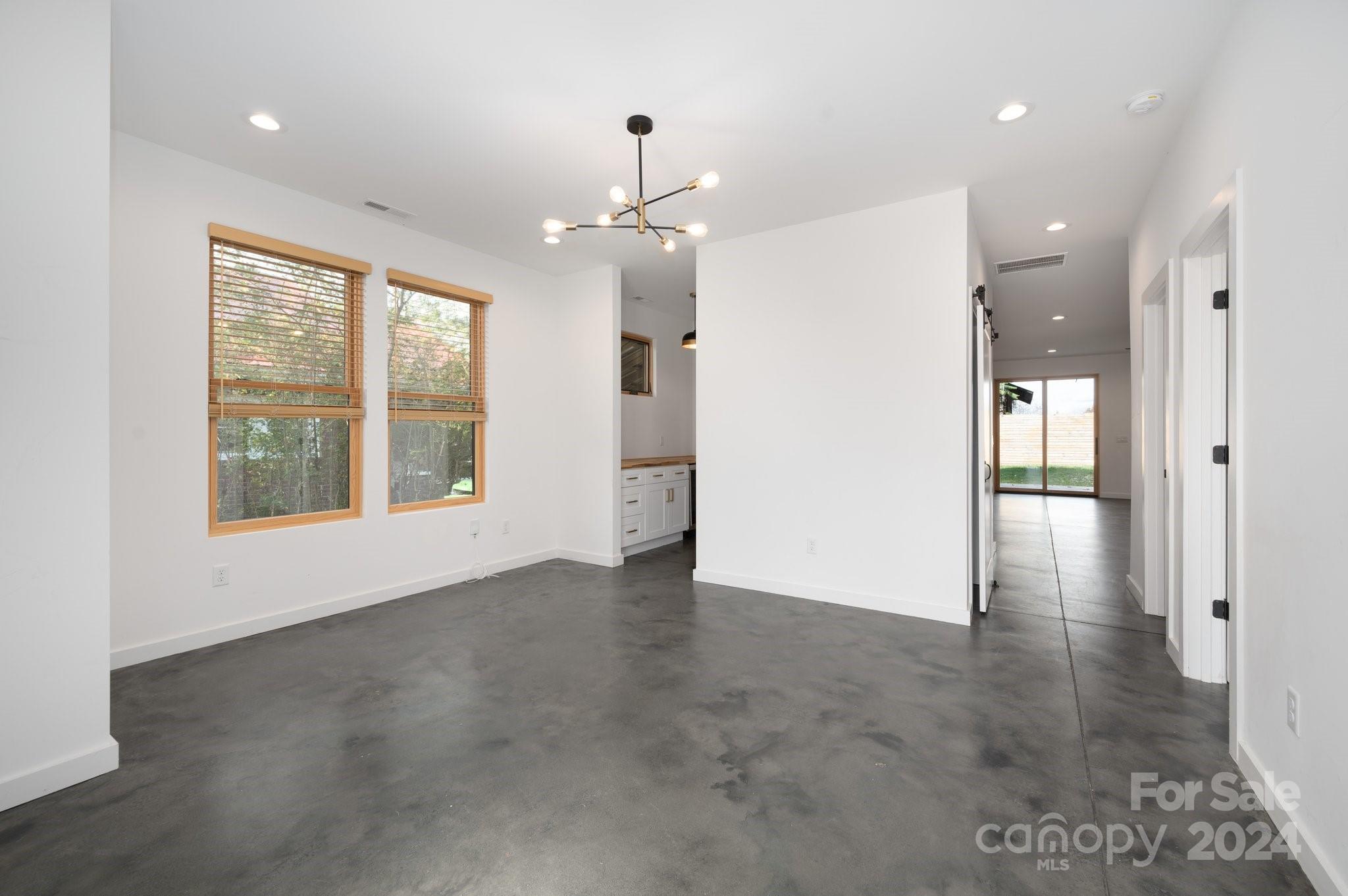 41 Pennsylvania Avenue Property Photo 11