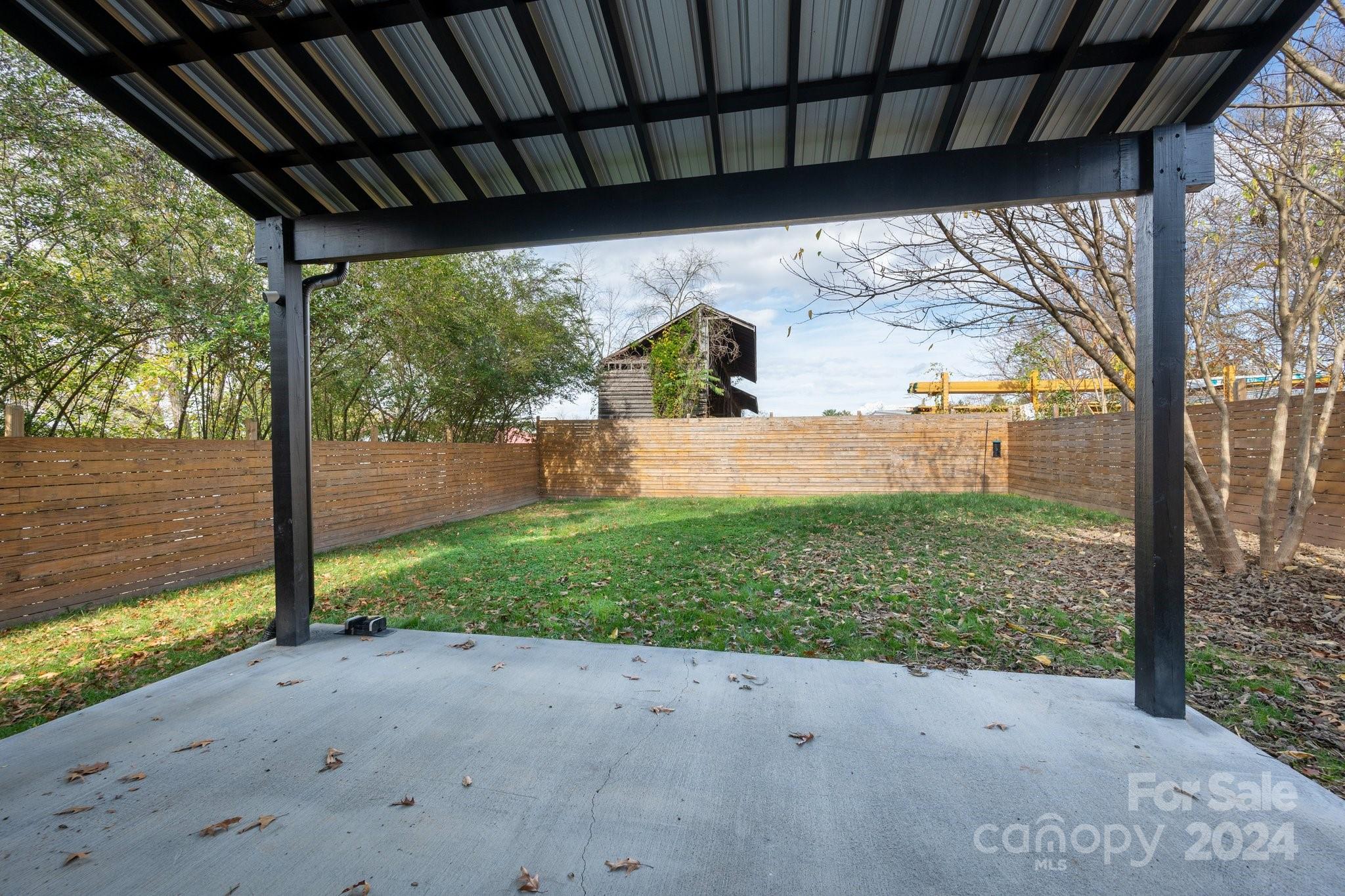 41 Pennsylvania Avenue Property Photo 27