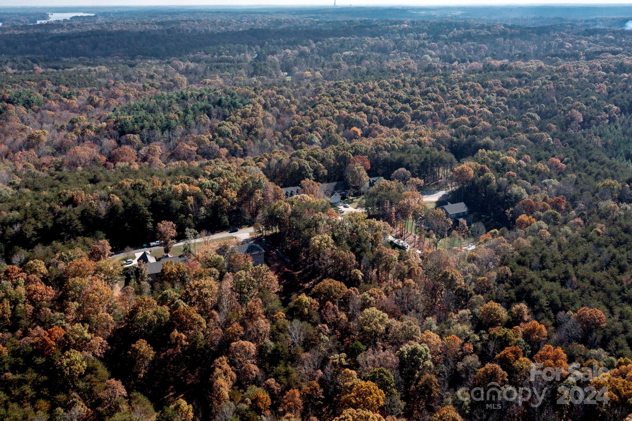 1676 Parkside Drive Property Photo 8
