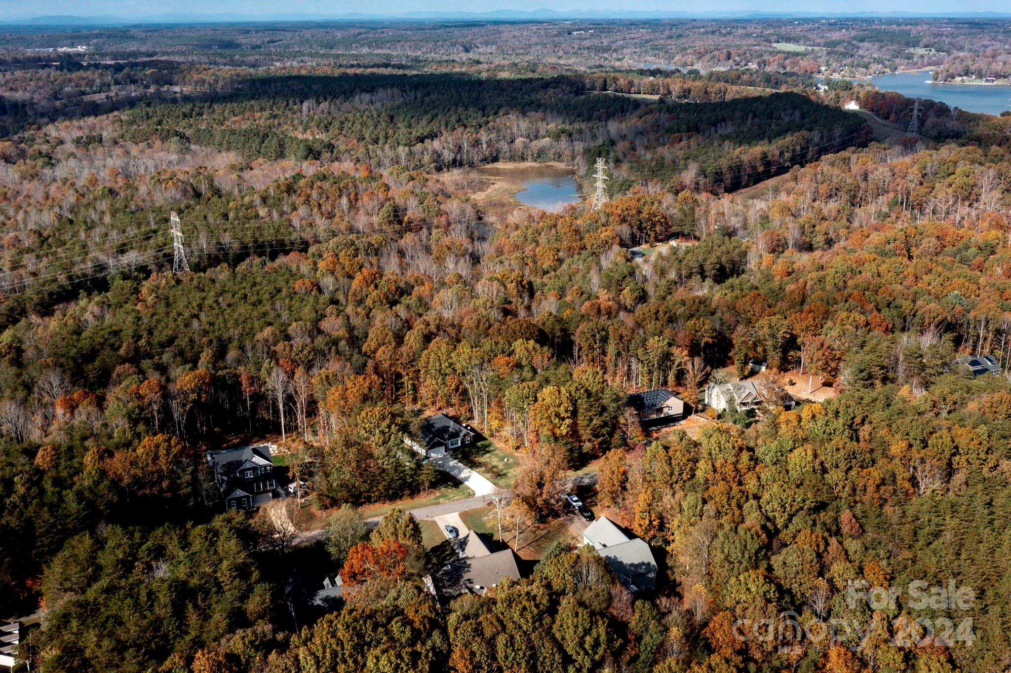 1676 Parkside Drive Property Photo 10