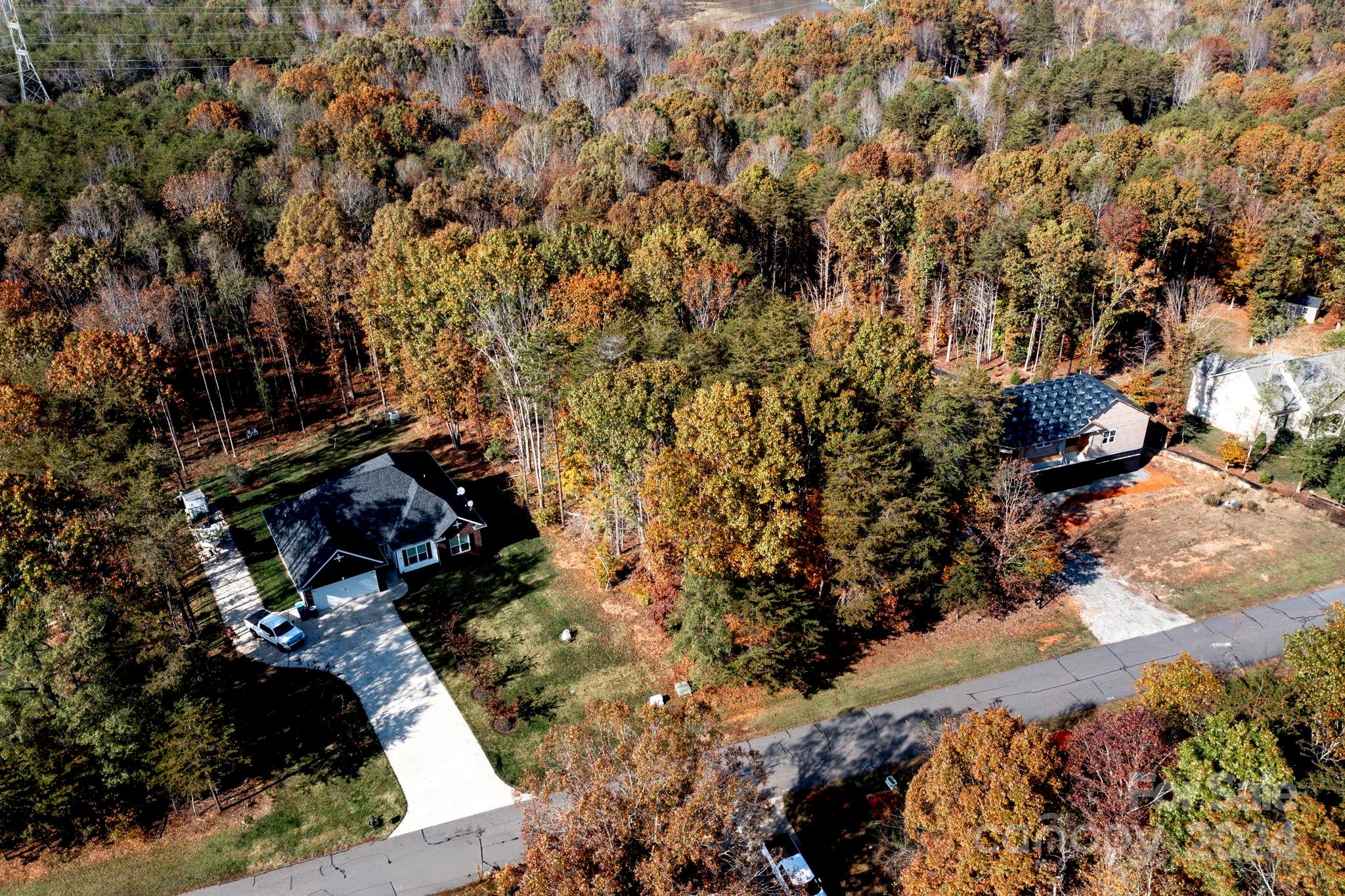 1676 Parkside Drive Property Photo 11