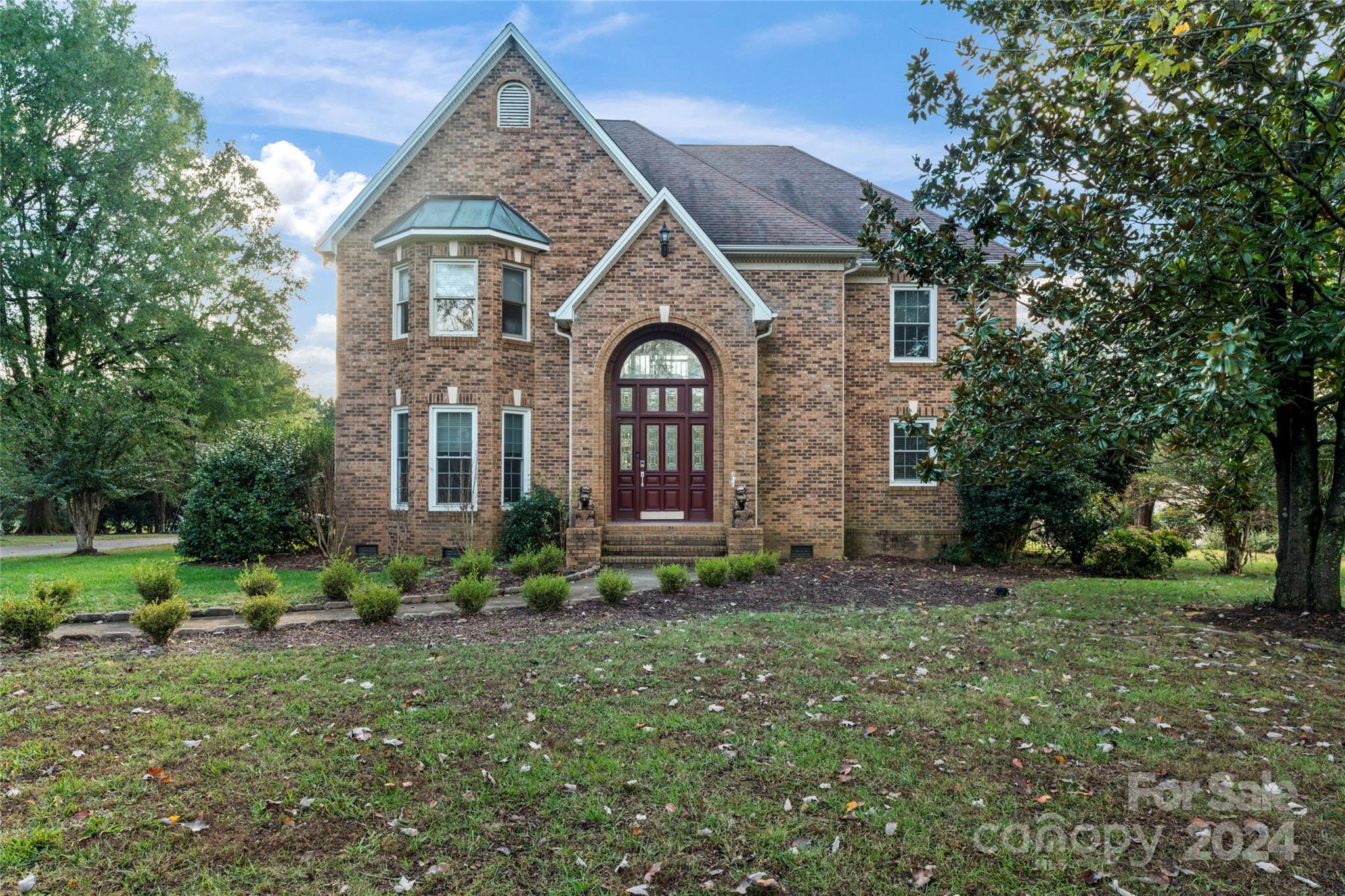 431 Walden Trail Property Photo 2