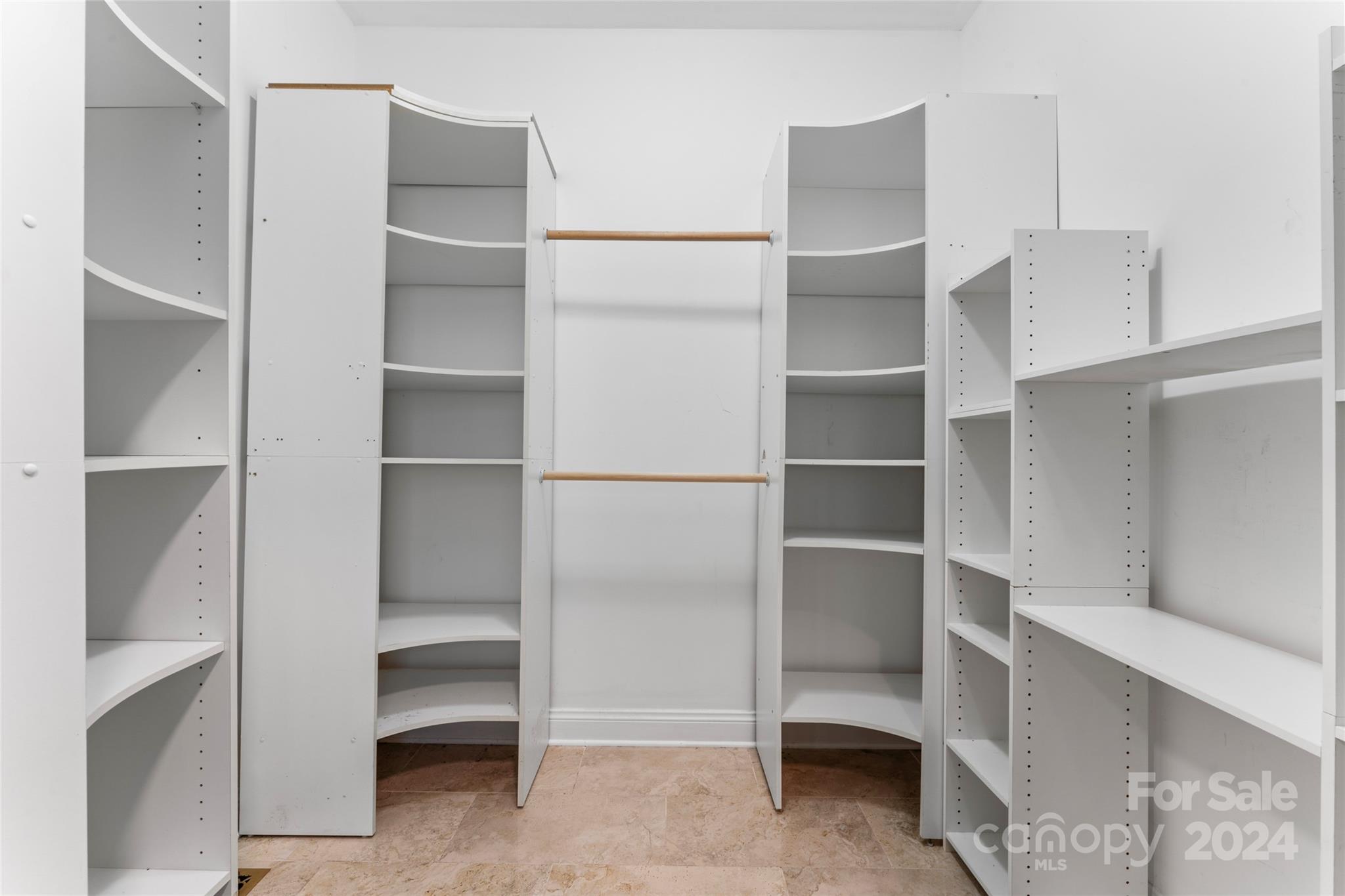 431 Walden Trail Property Photo 17