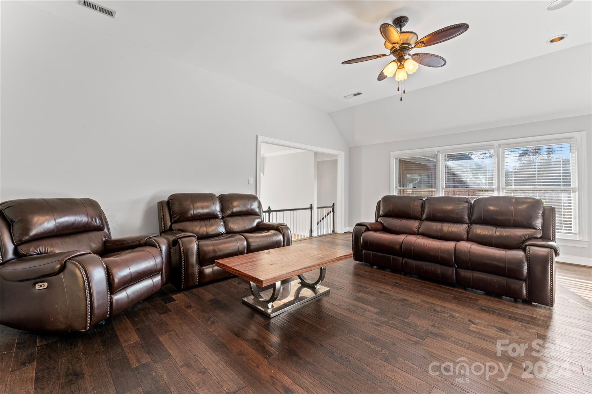 431 Walden Trail Property Photo 28