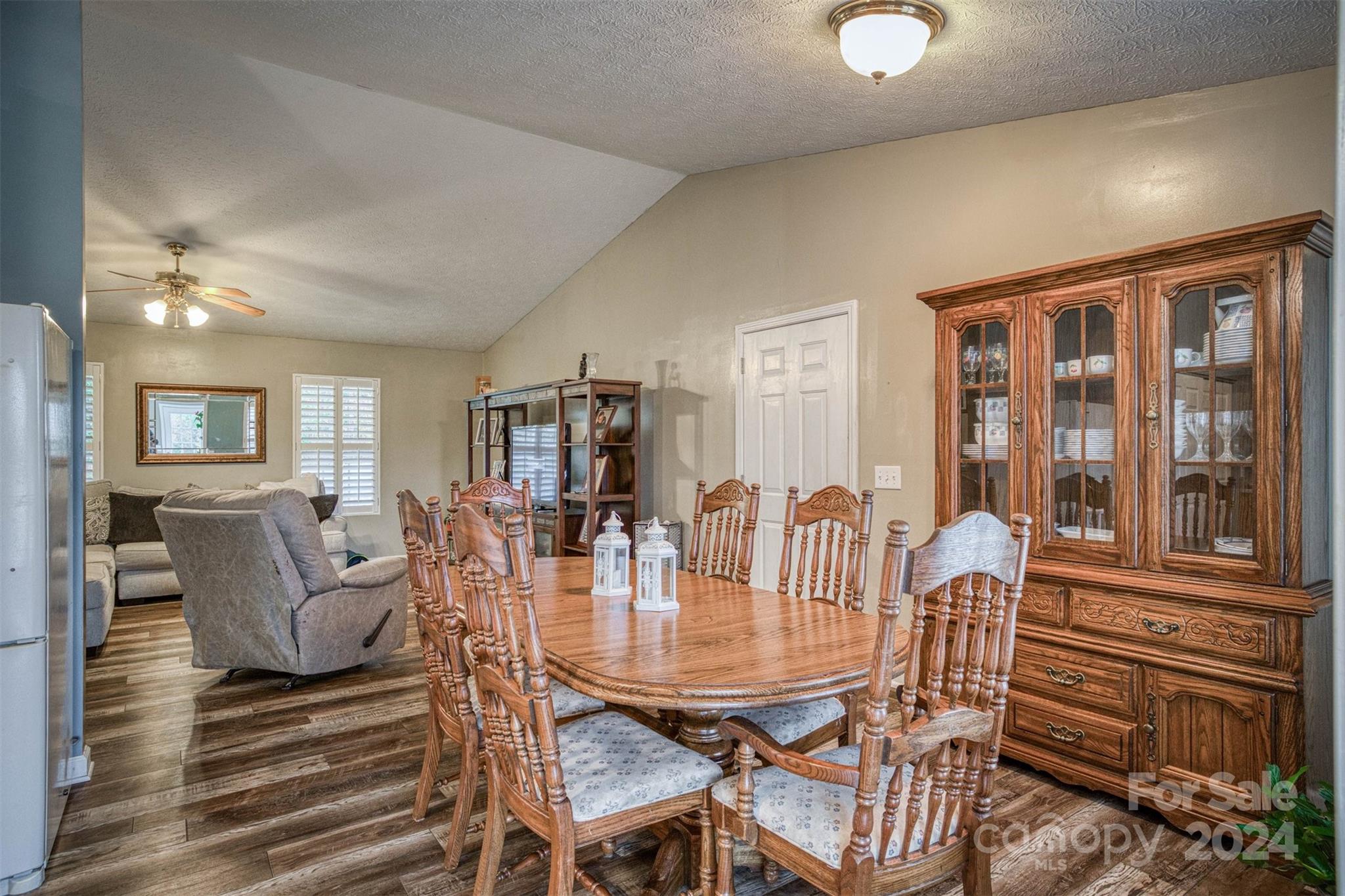 5158 Bridges Crossing Property Photo 12