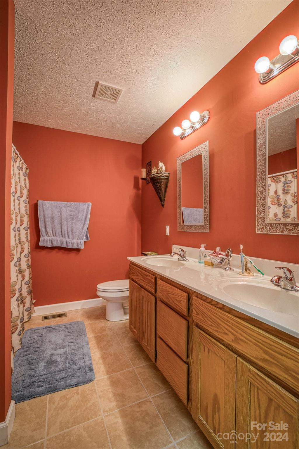 5158 Bridges Crossing Property Photo 17