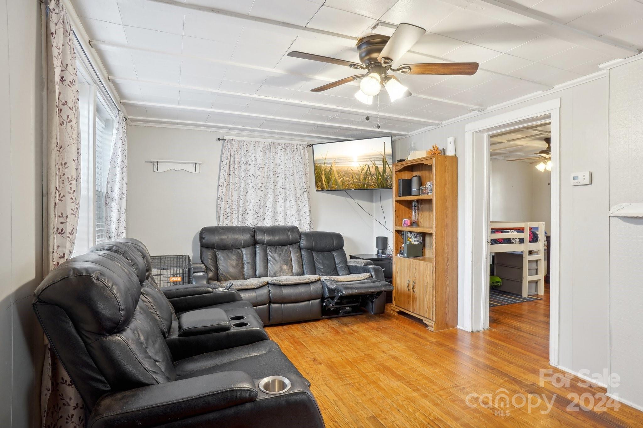 103 Mimosa Street Property Photo 4