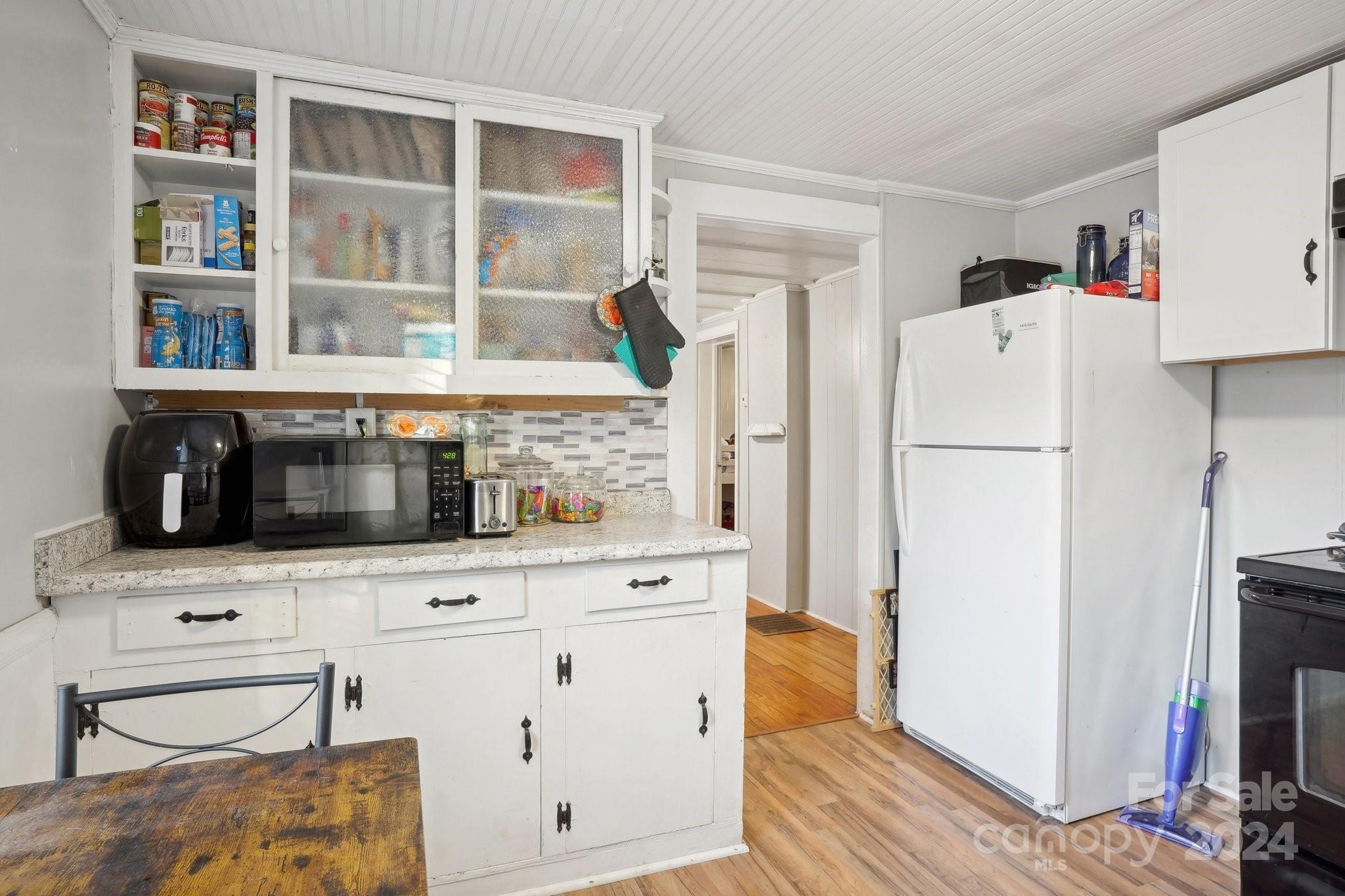103 Mimosa Street Property Photo 8