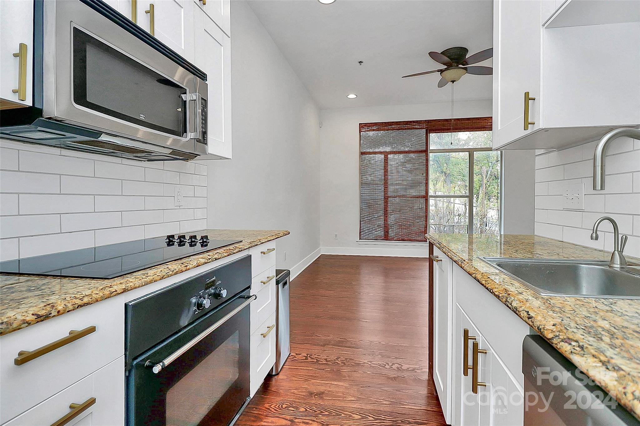 2044 Atherton Heights Lane 19 Property Photo 5
