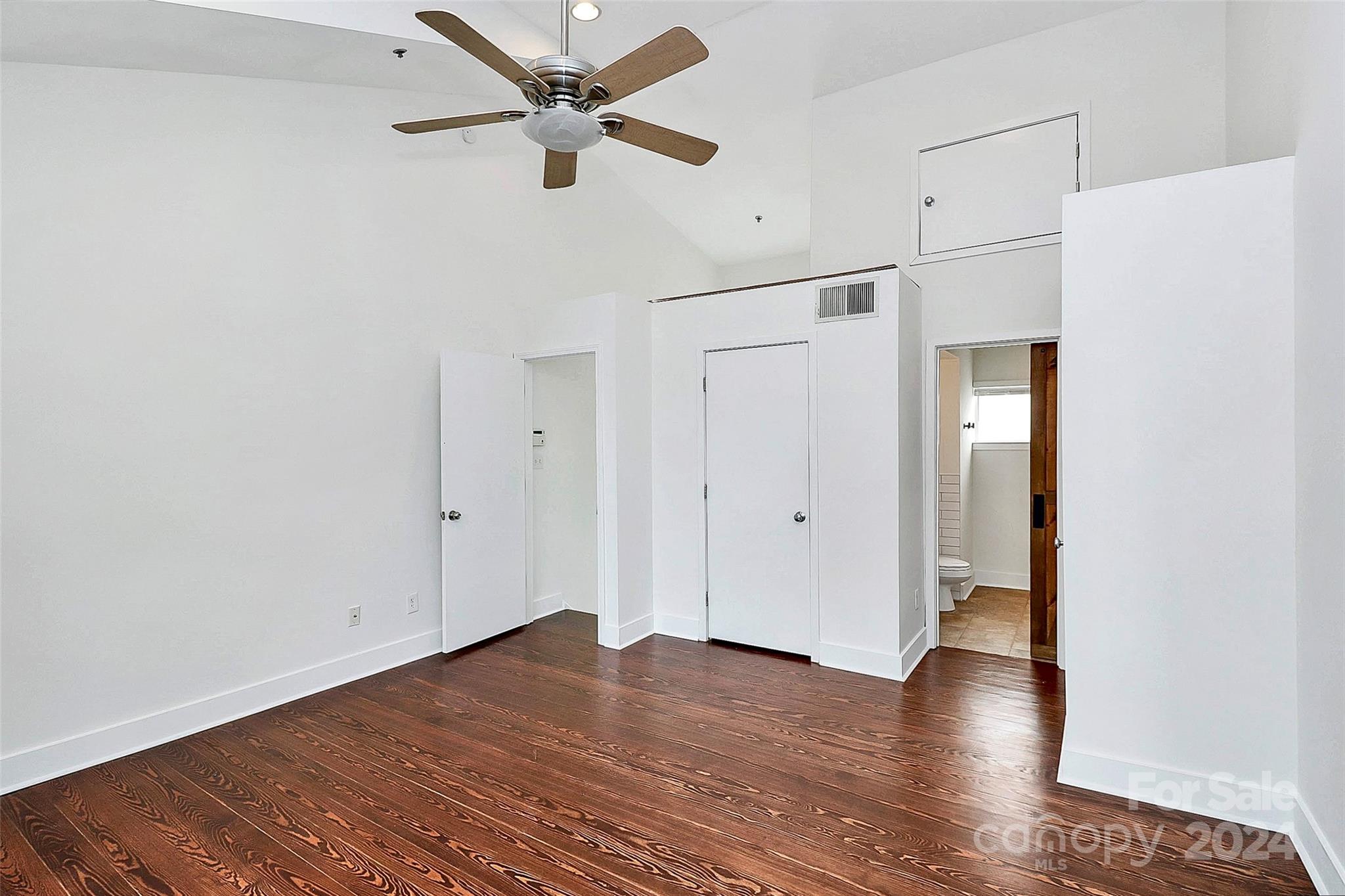 2044 Atherton Heights Lane 19 Property Photo 10