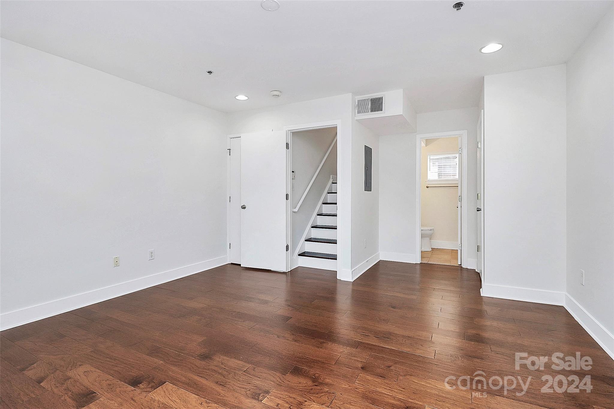 2044 Atherton Heights Lane 19 Property Photo 16
