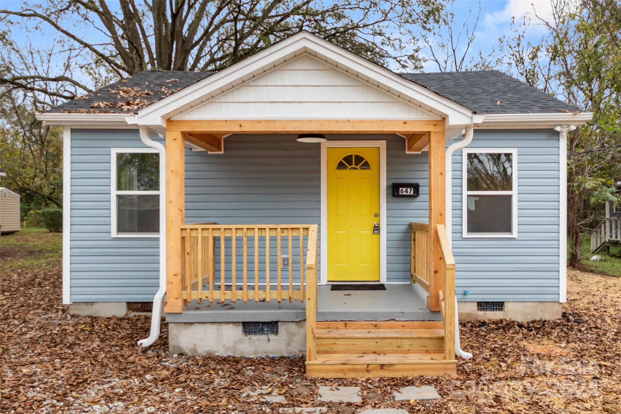 647 Simpson Street Property Photo
