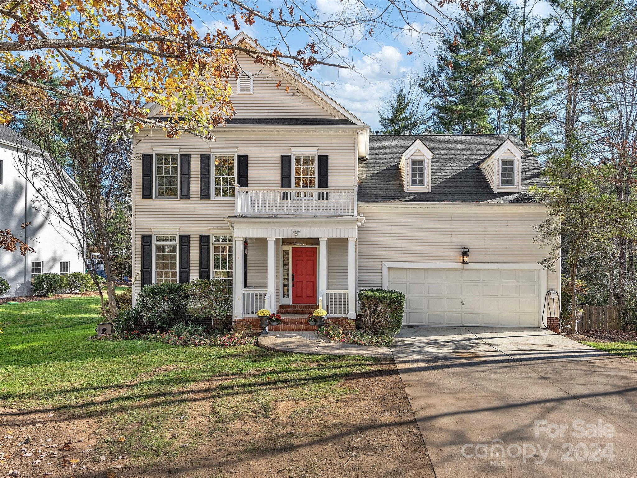 906 Woodvine Road Property Photo 2