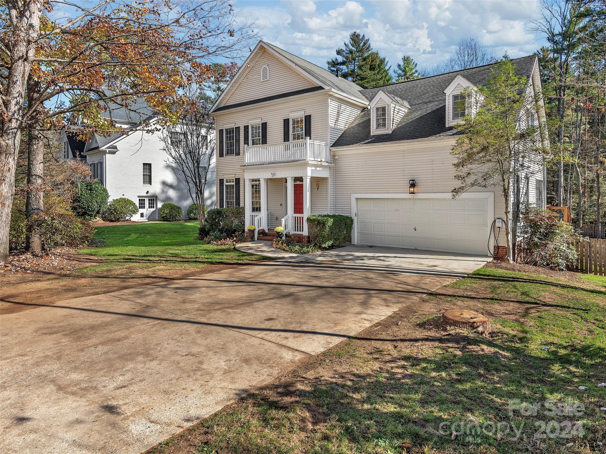 906 Woodvine Road Property Photo 3