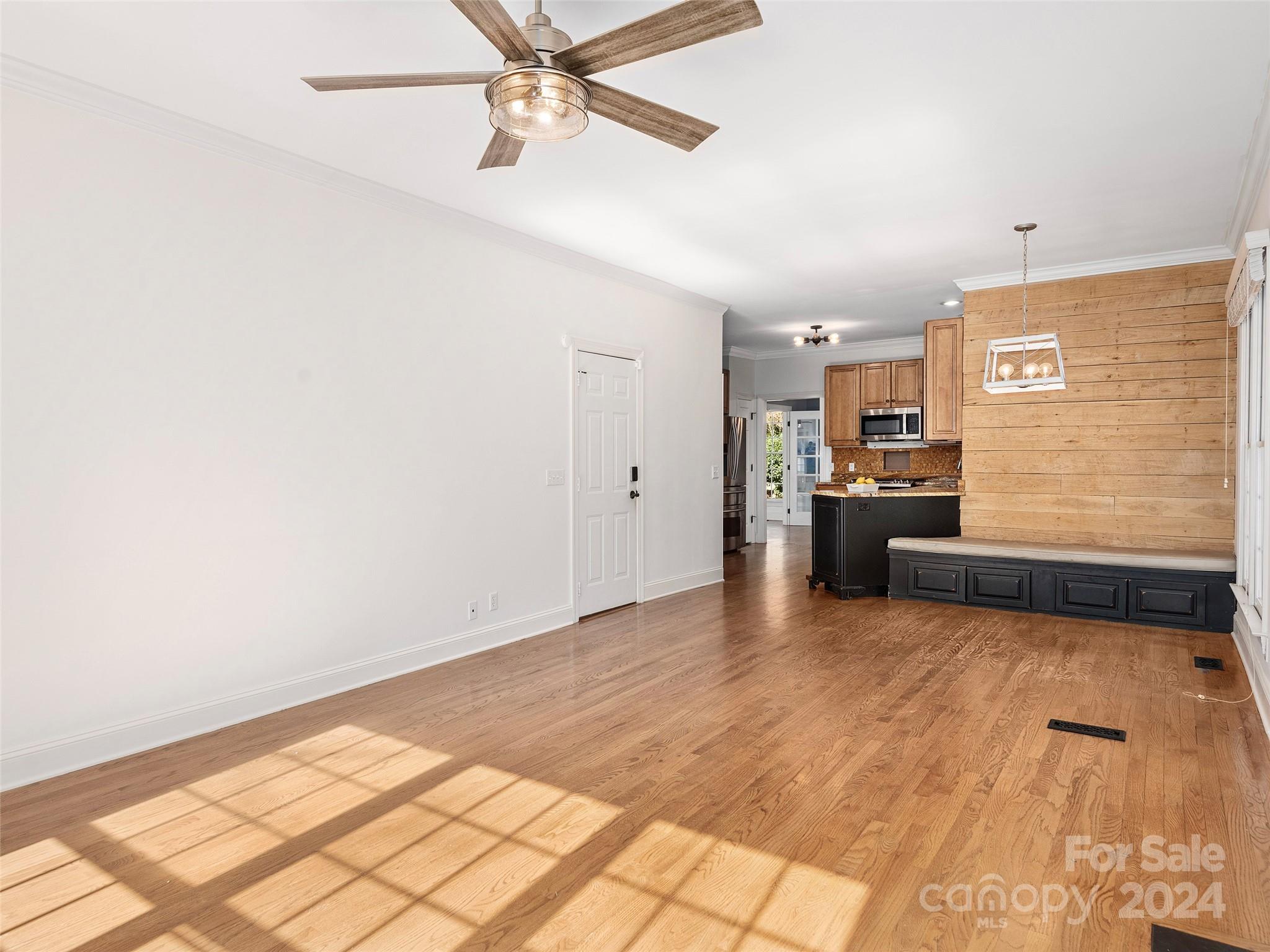 906 Woodvine Road Property Photo 16