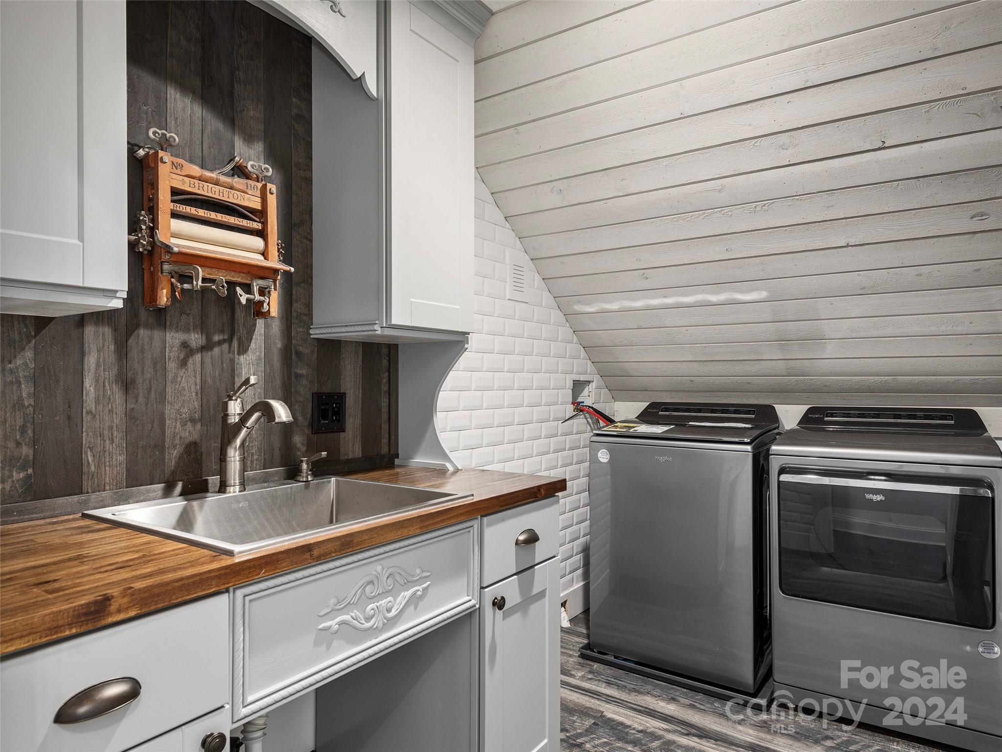 906 Woodvine Road Property Photo 31