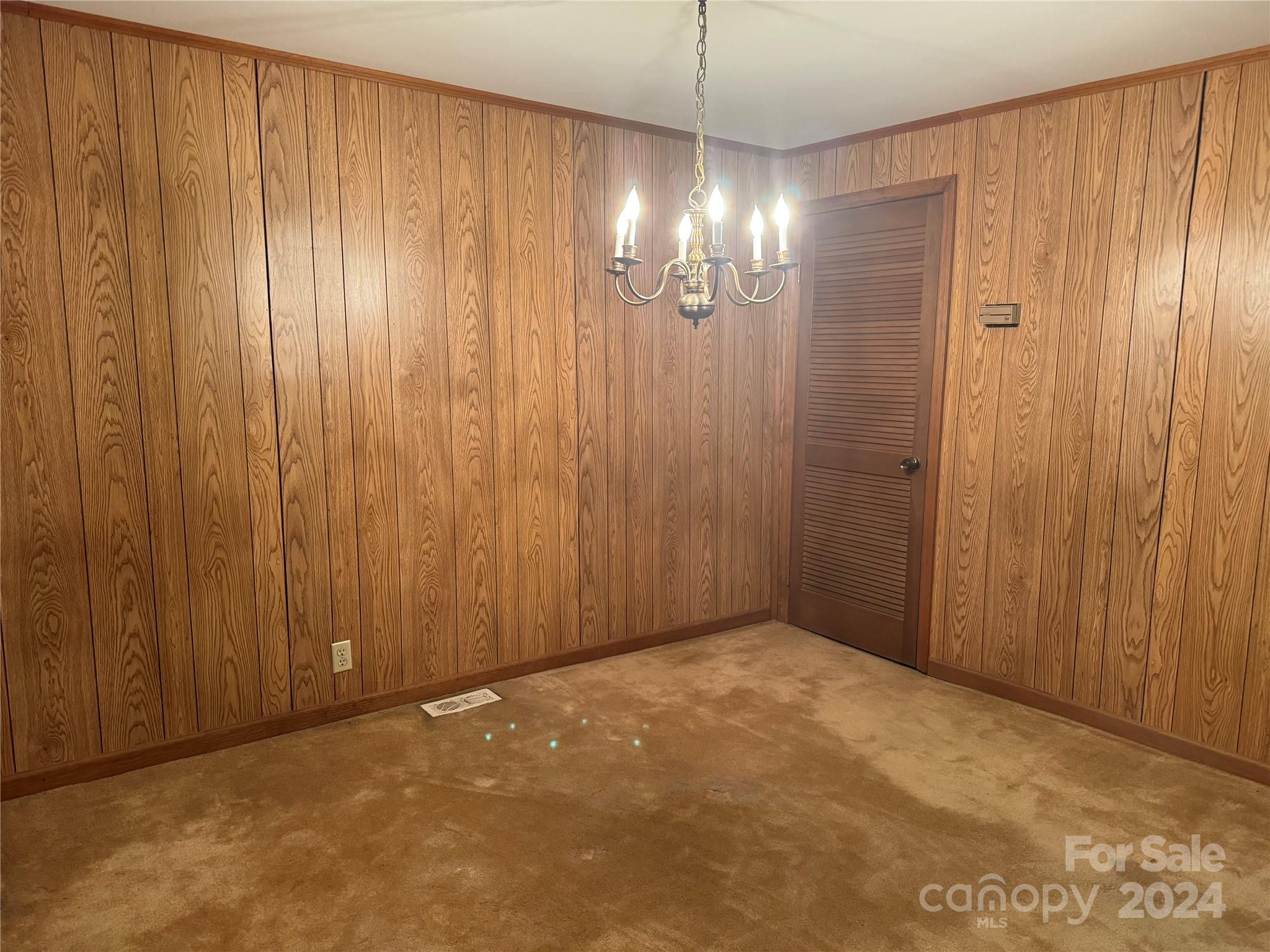 2068 Rader Circle Property Photo 8