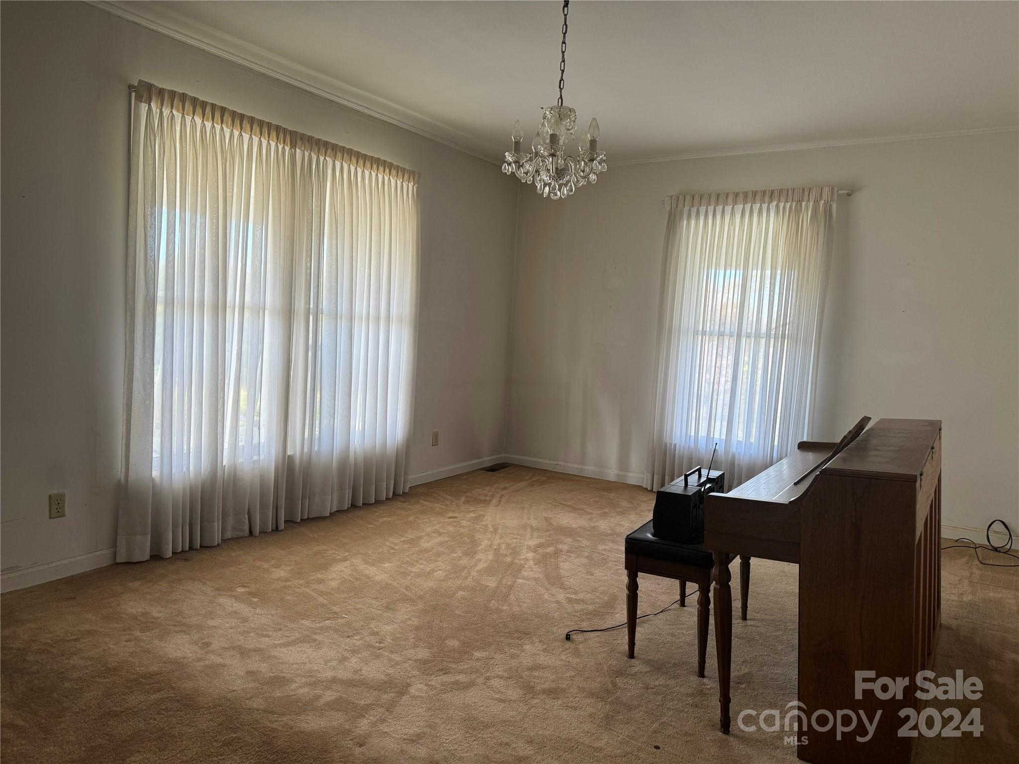 2068 Rader Circle Property Photo 12
