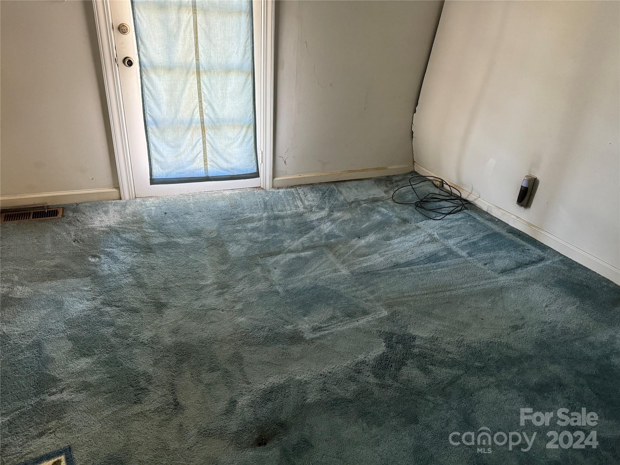 2068 Rader Circle Property Photo 16