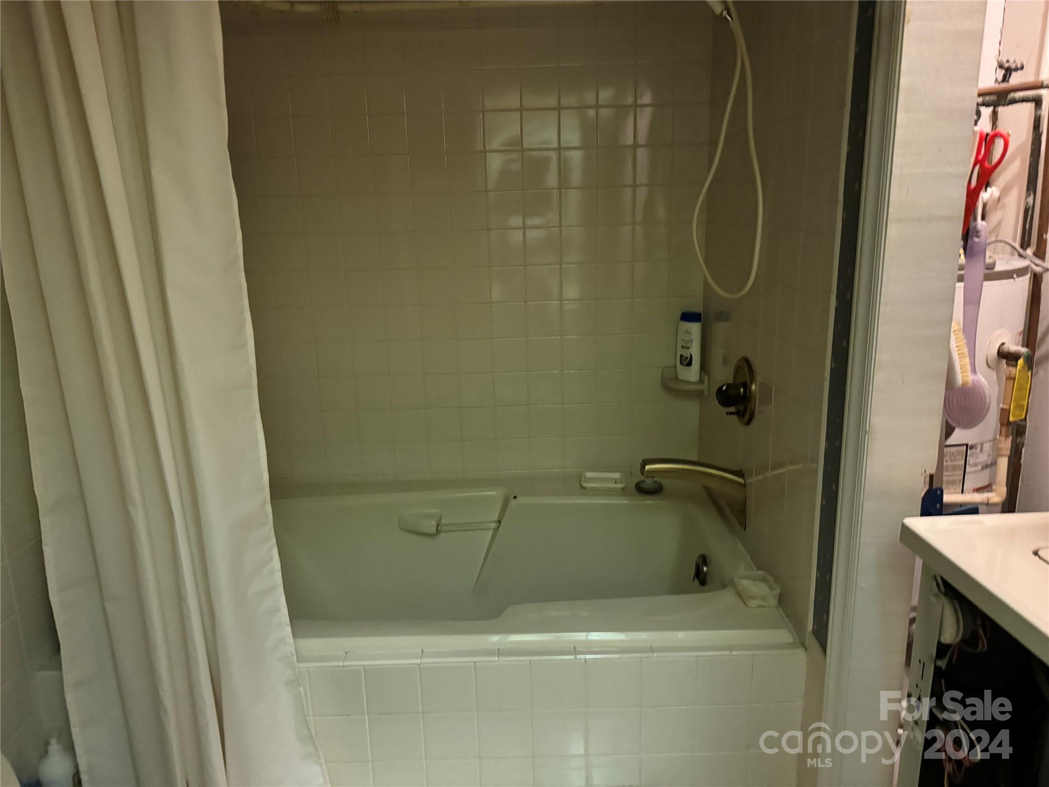2068 Rader Circle Property Photo 17